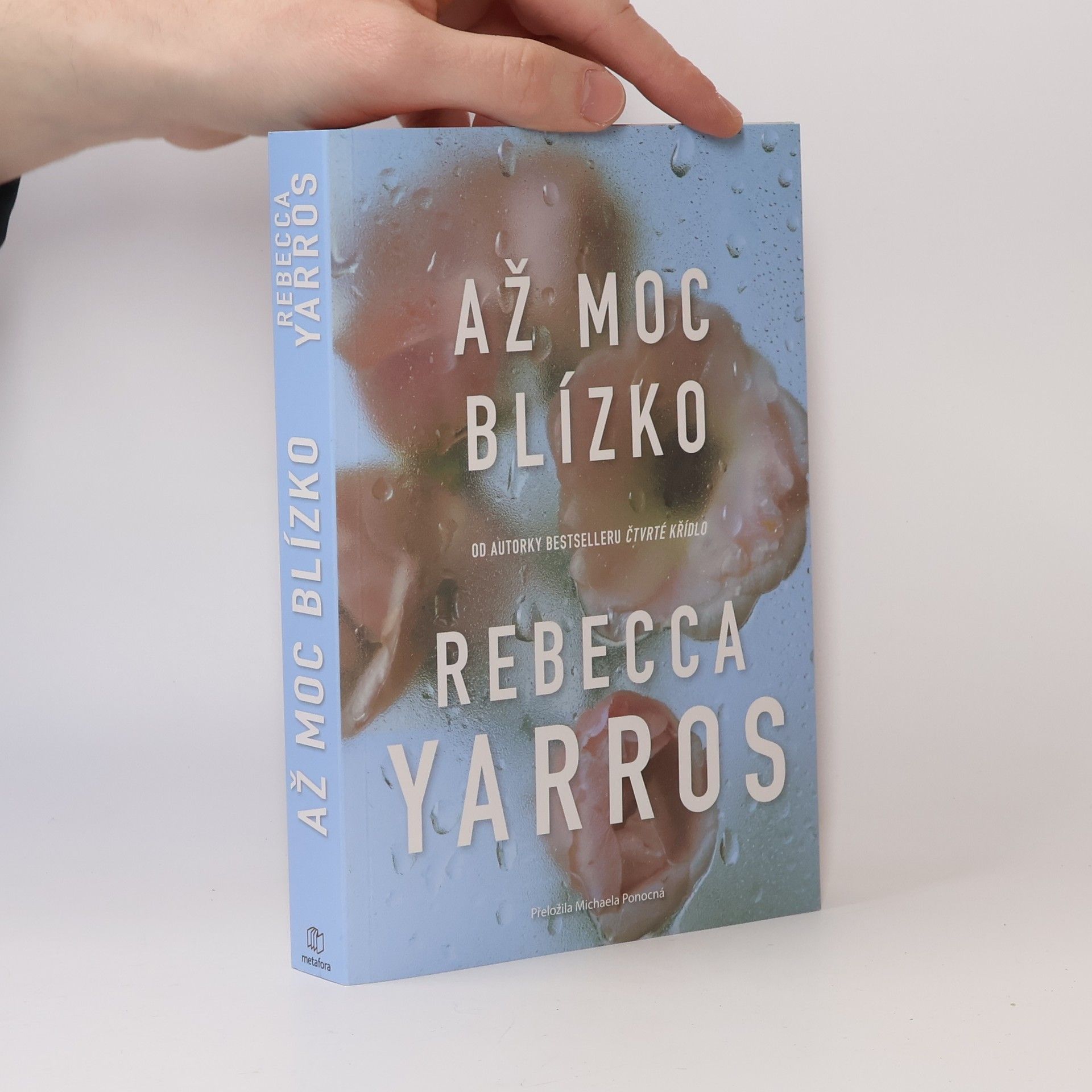 Rebecca Yarros Až moc blízko