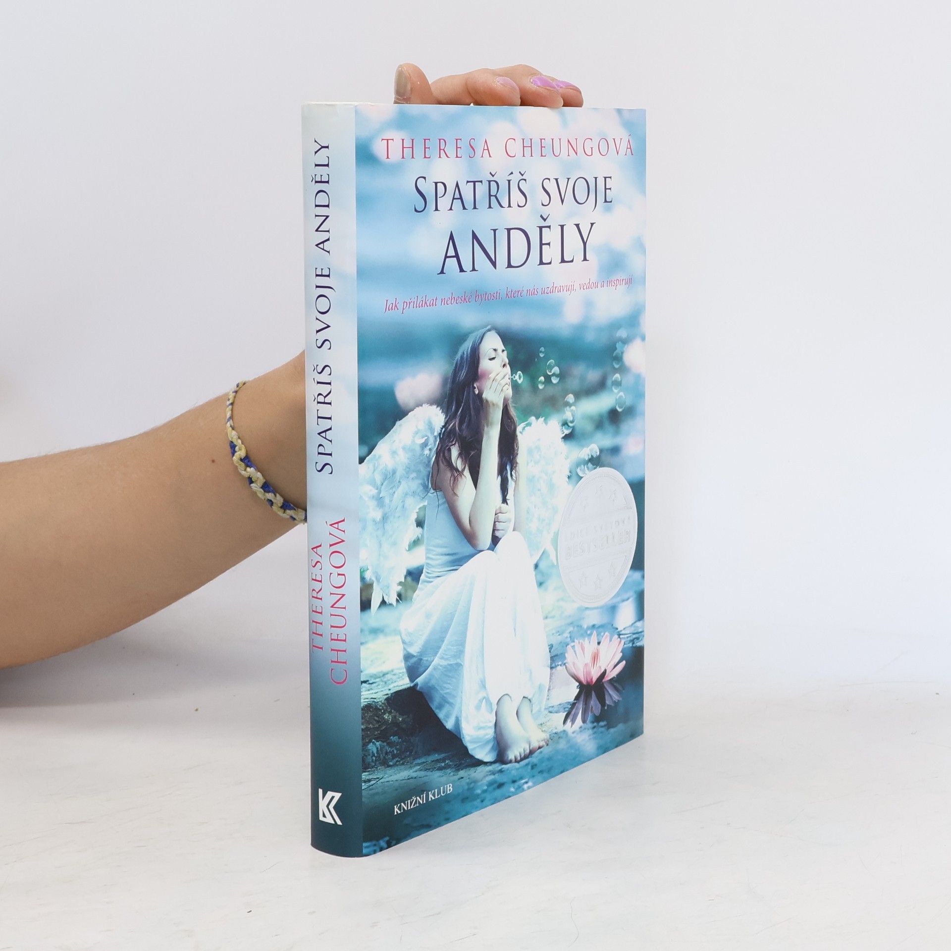 Theresa Francis-Cheung Spatříš svoje anděly