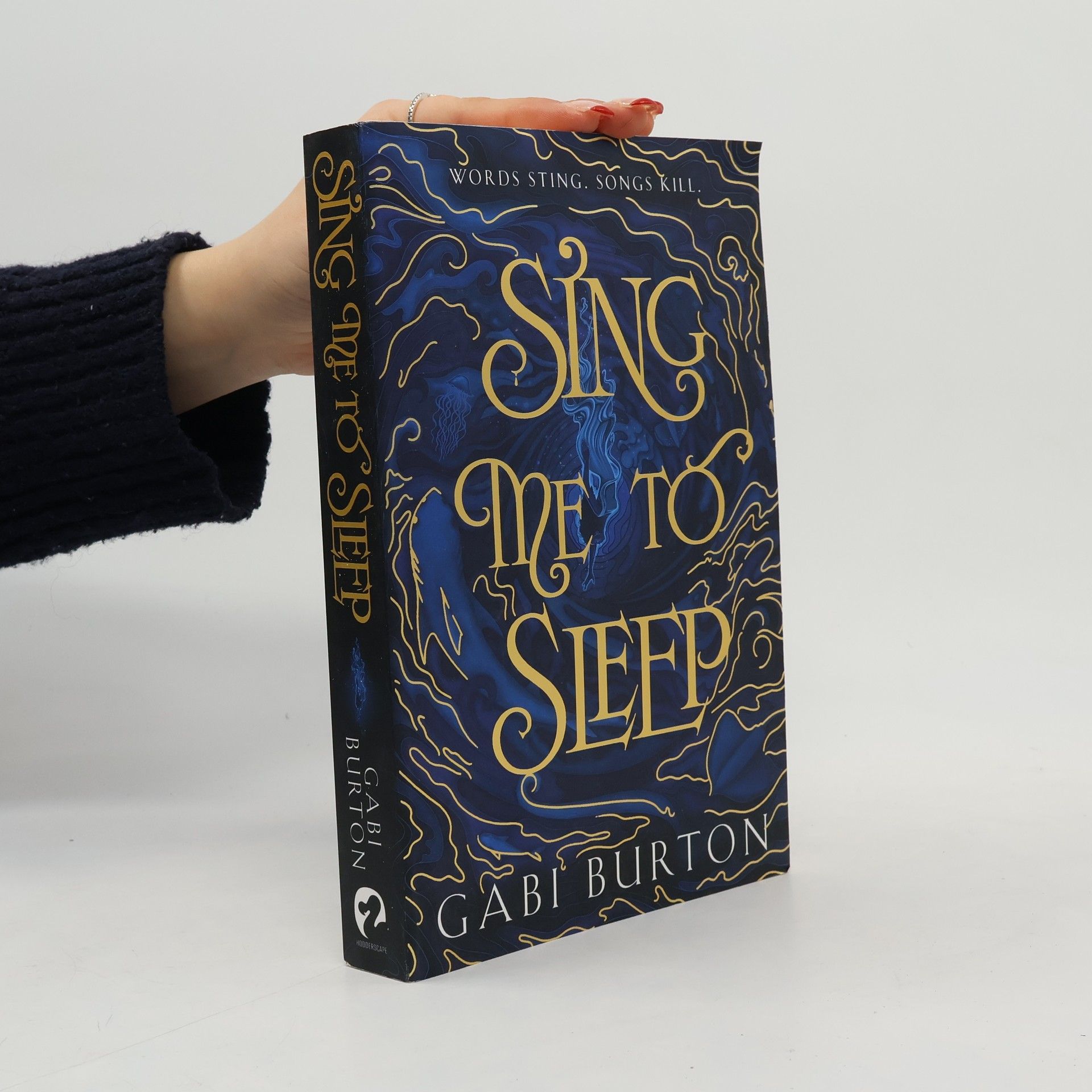 Gabi Burton Sing me to sleep