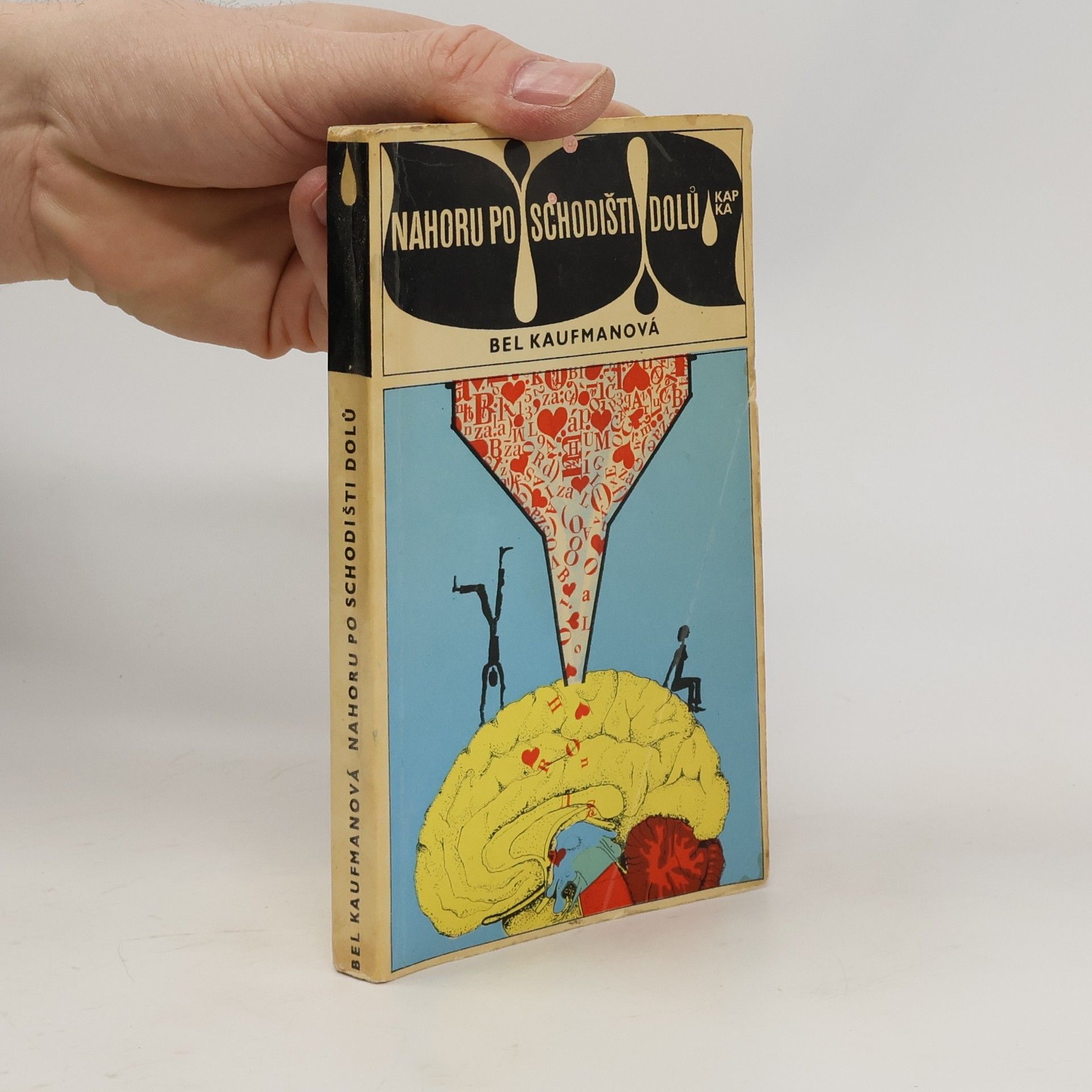 Nahoru po schodišti dolů