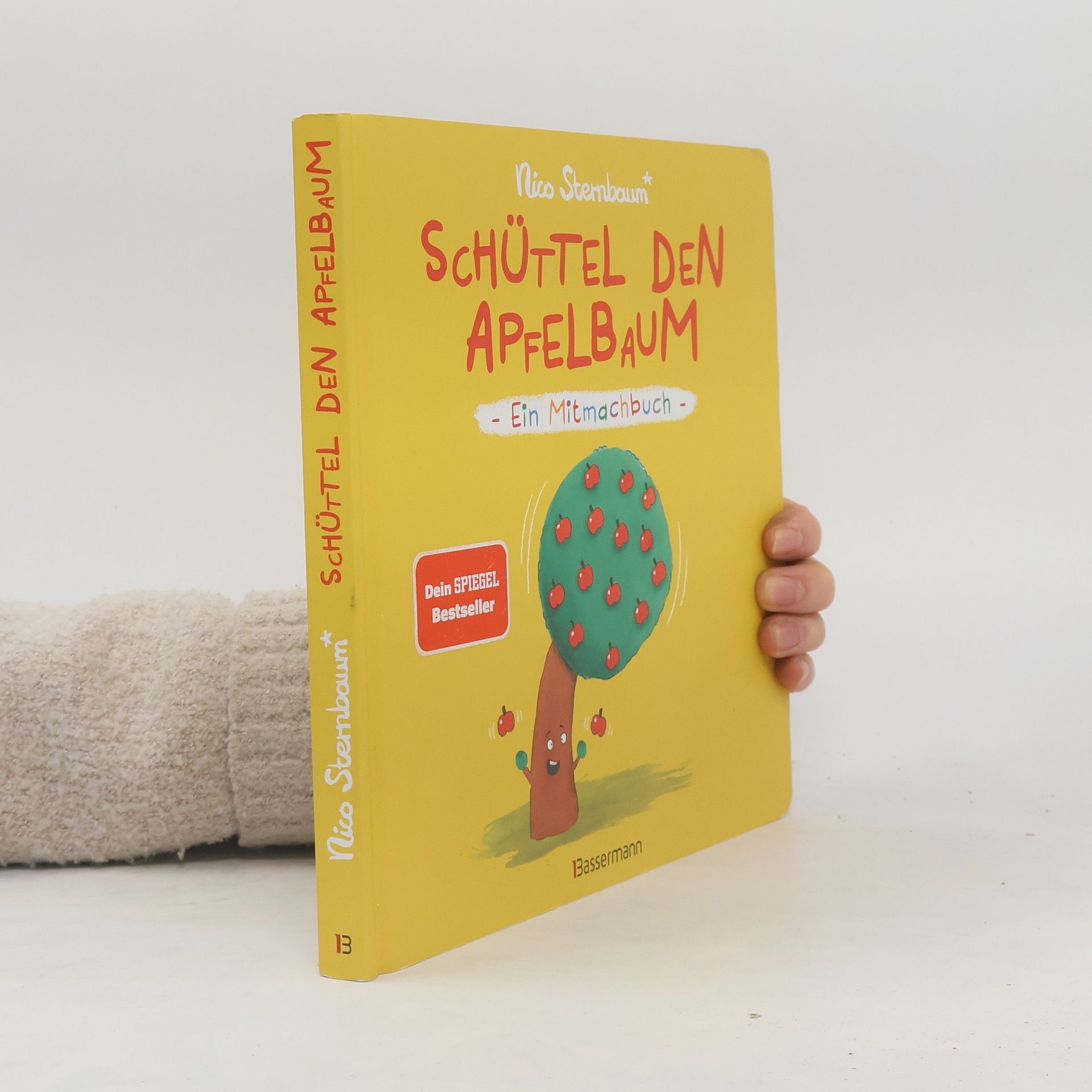 Nico Sternbaum Schüttel den Apfelbaum