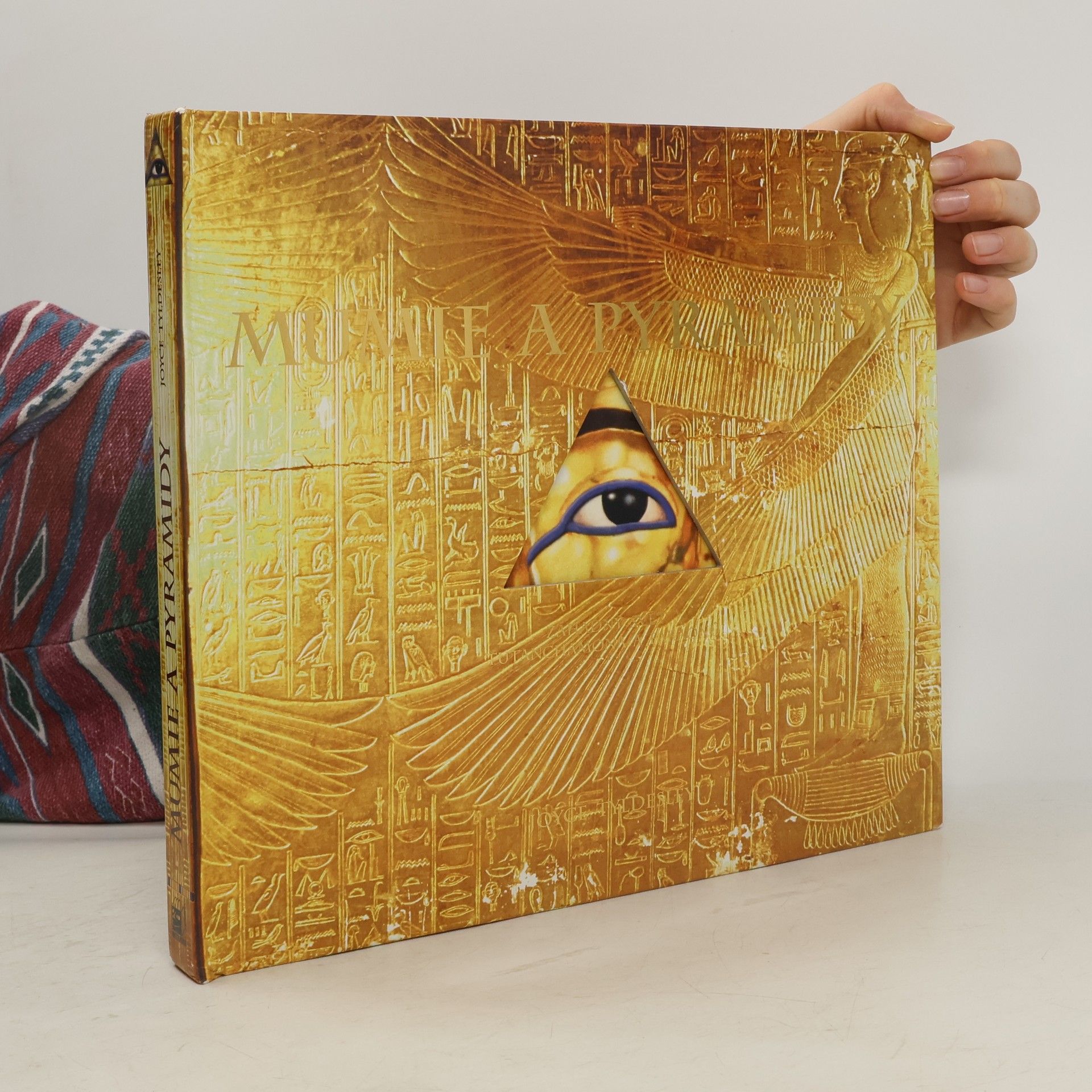 Autorenkollektiv Mumie a pyramidy