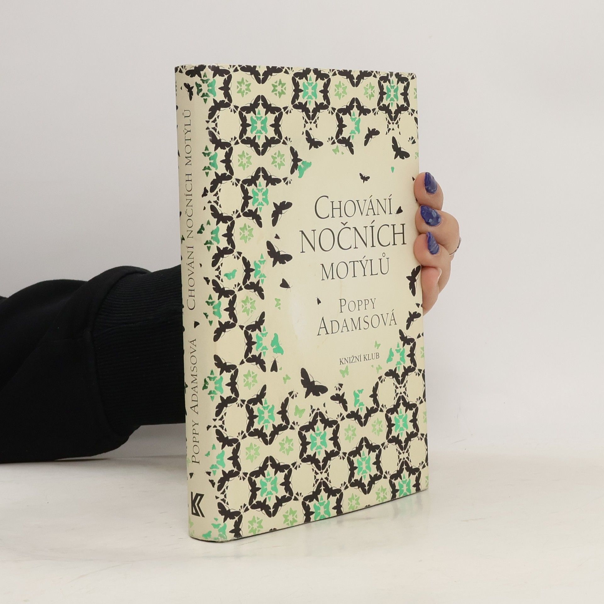 Poppy Adams Chování nočních motýlů