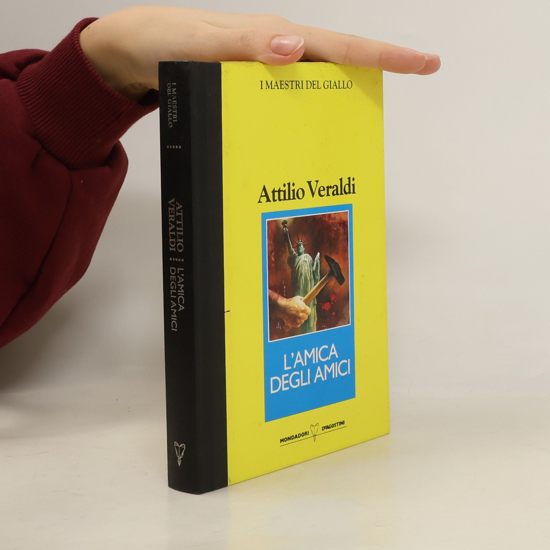 Attilio Veraldi L'amica degli amici