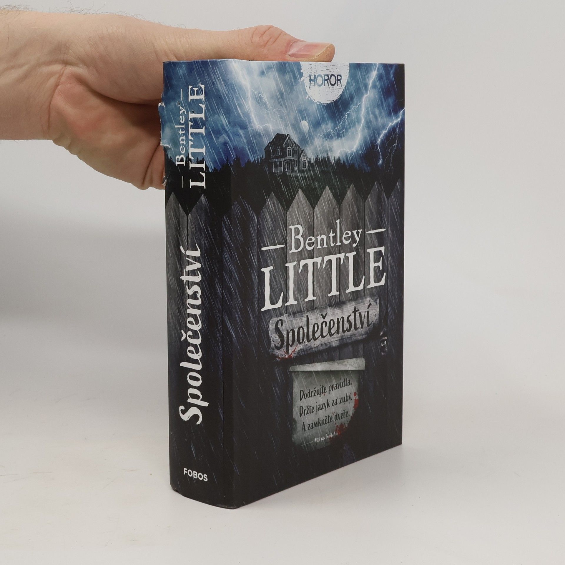 Bentley Little Společenství