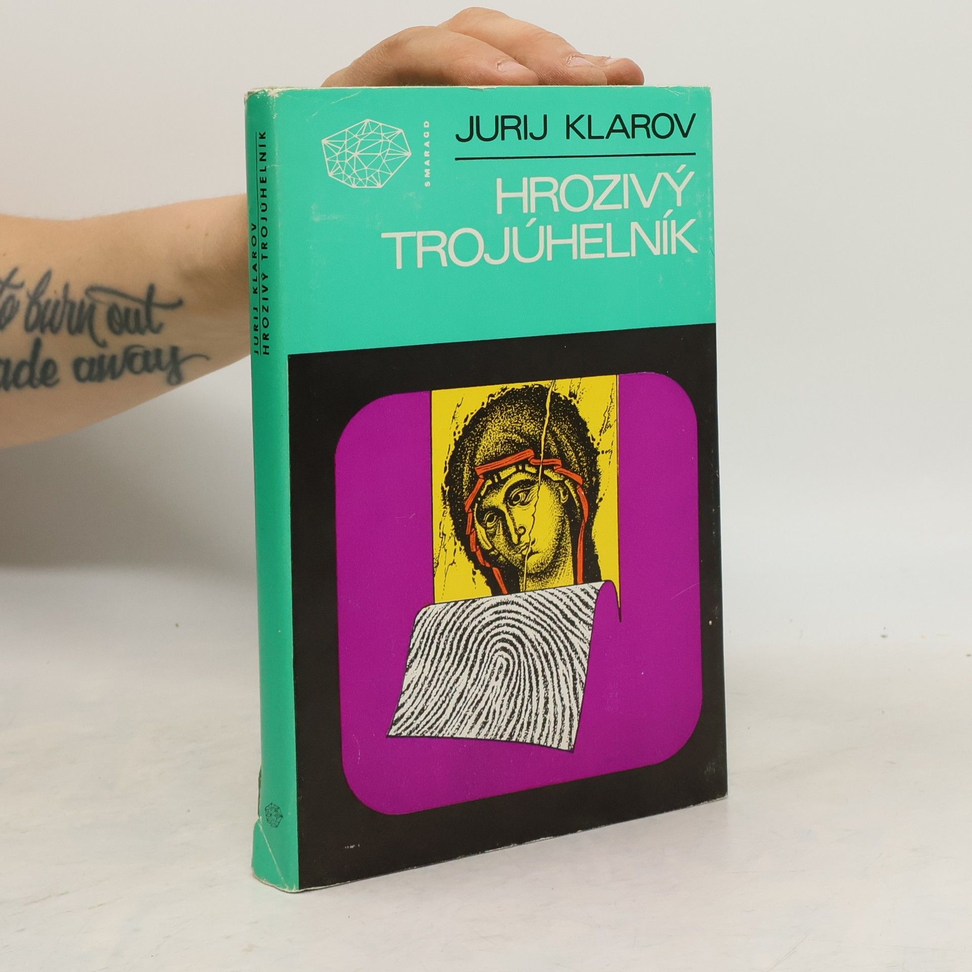 Jurij Michajlovič Klarov Hrozivý trojúhelník