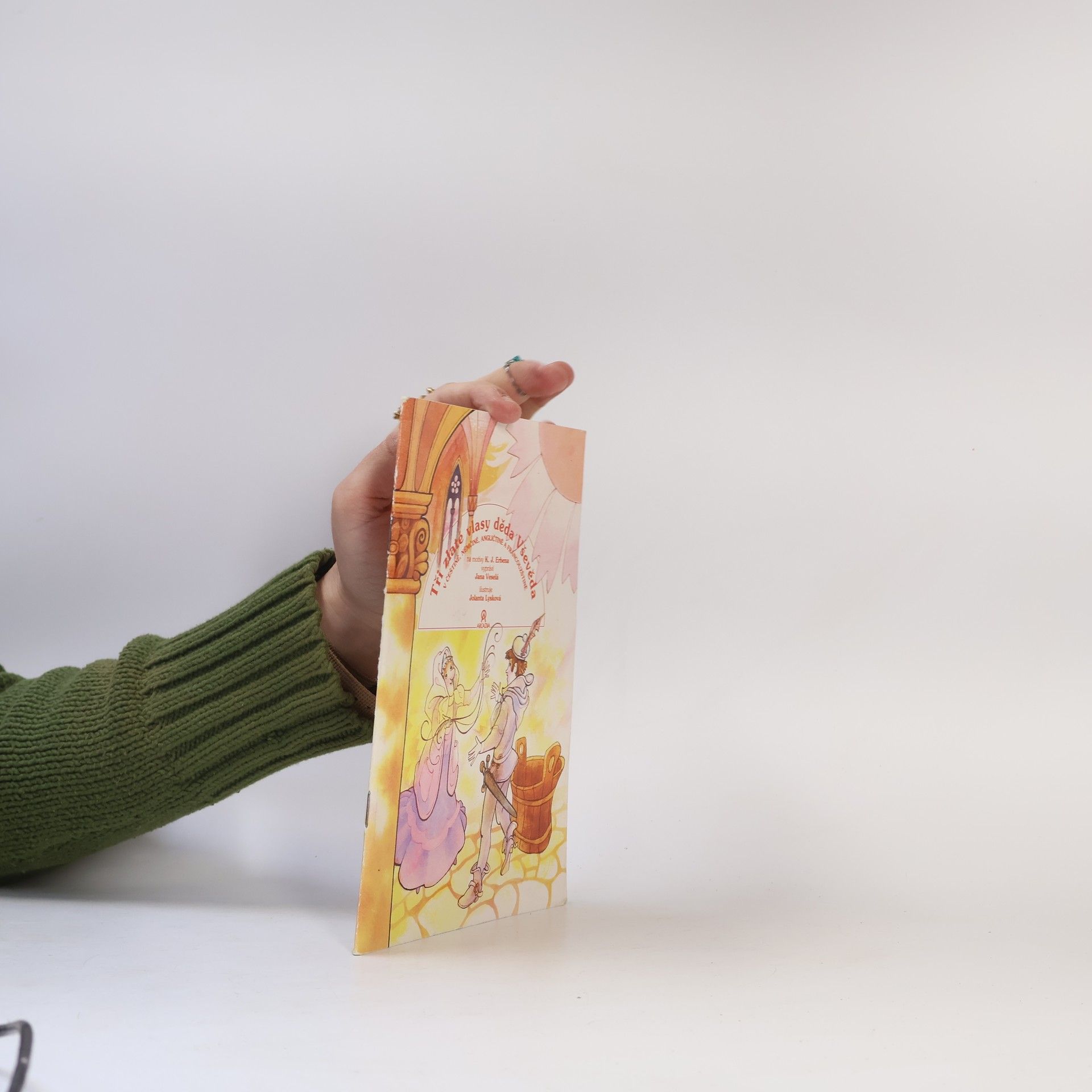 Jana Veselá Tři zlaté vlasy děda Vševěda v češtině, v němčině, angličtině a francouzštině