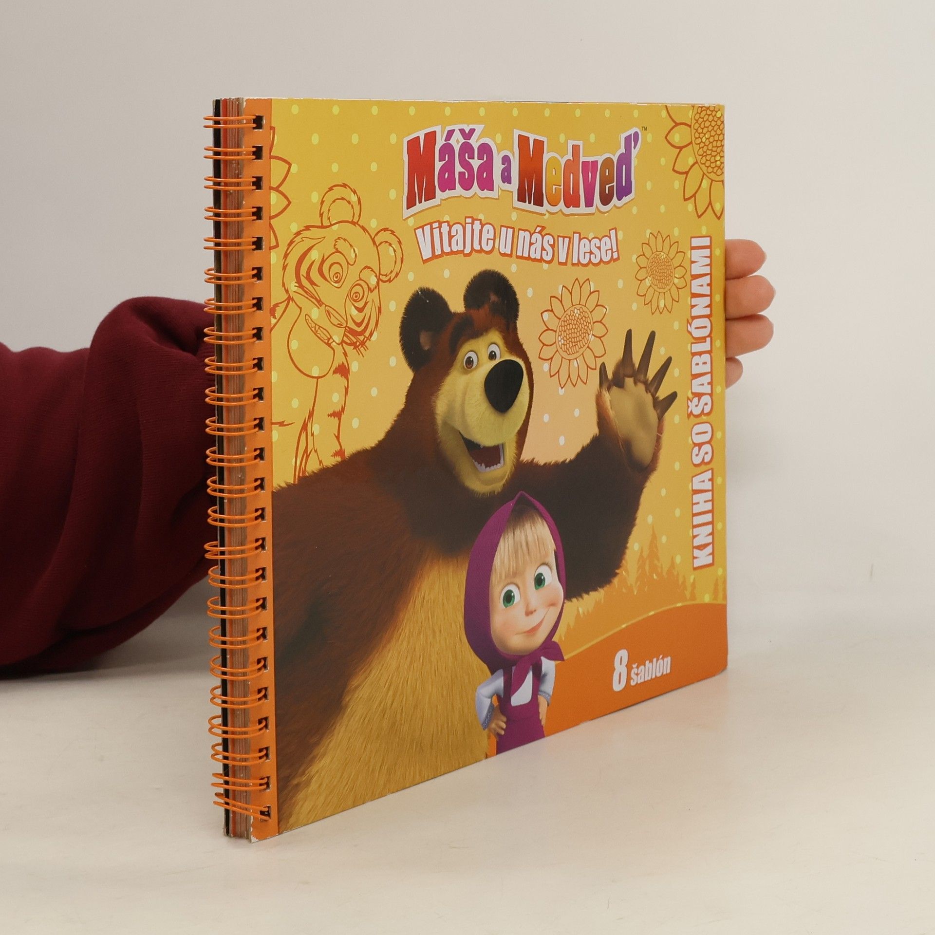 Autorenkollektiv Máša a Medveď. Vitajte u nás v lese!