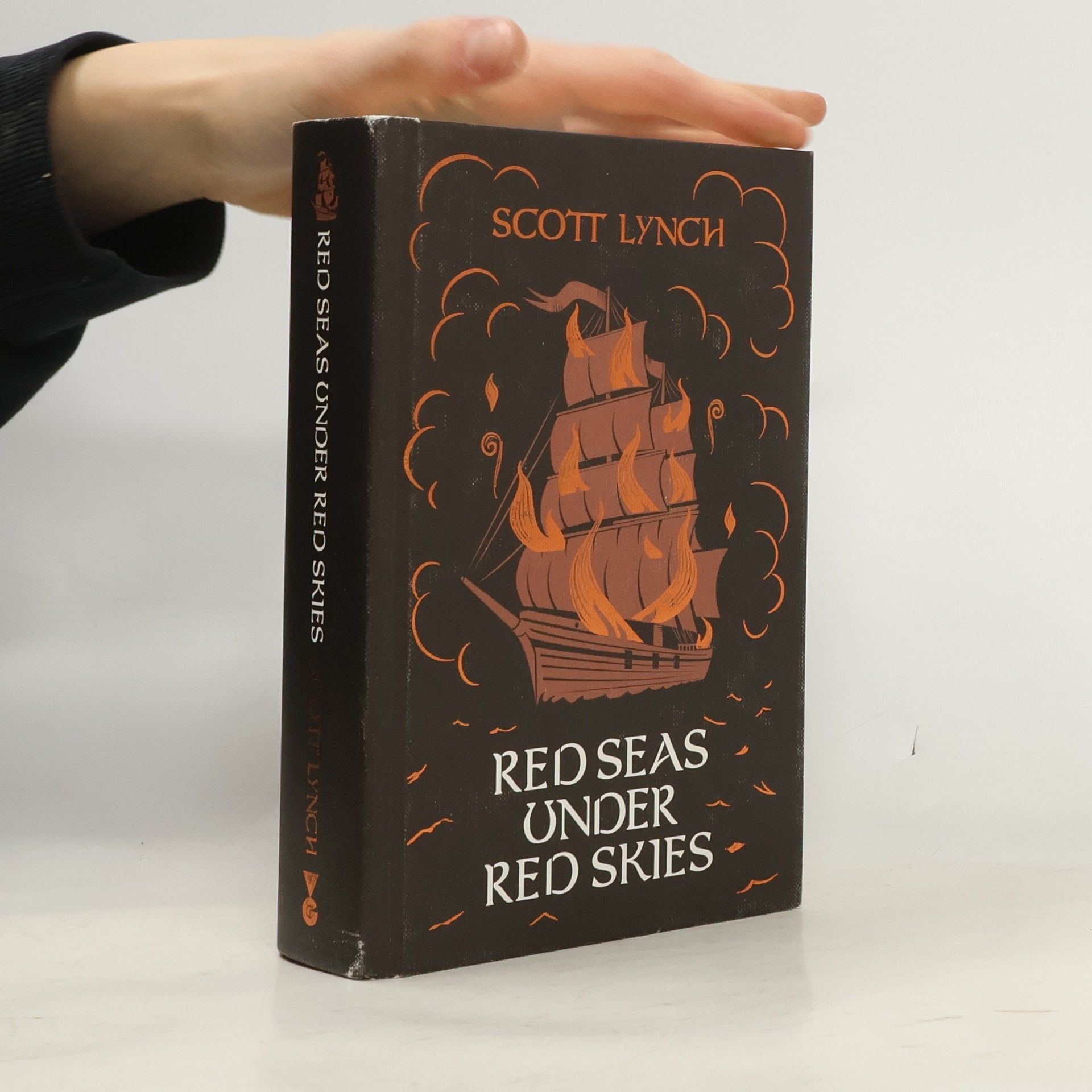 Scott Lynch Red Seas Under Red Skies