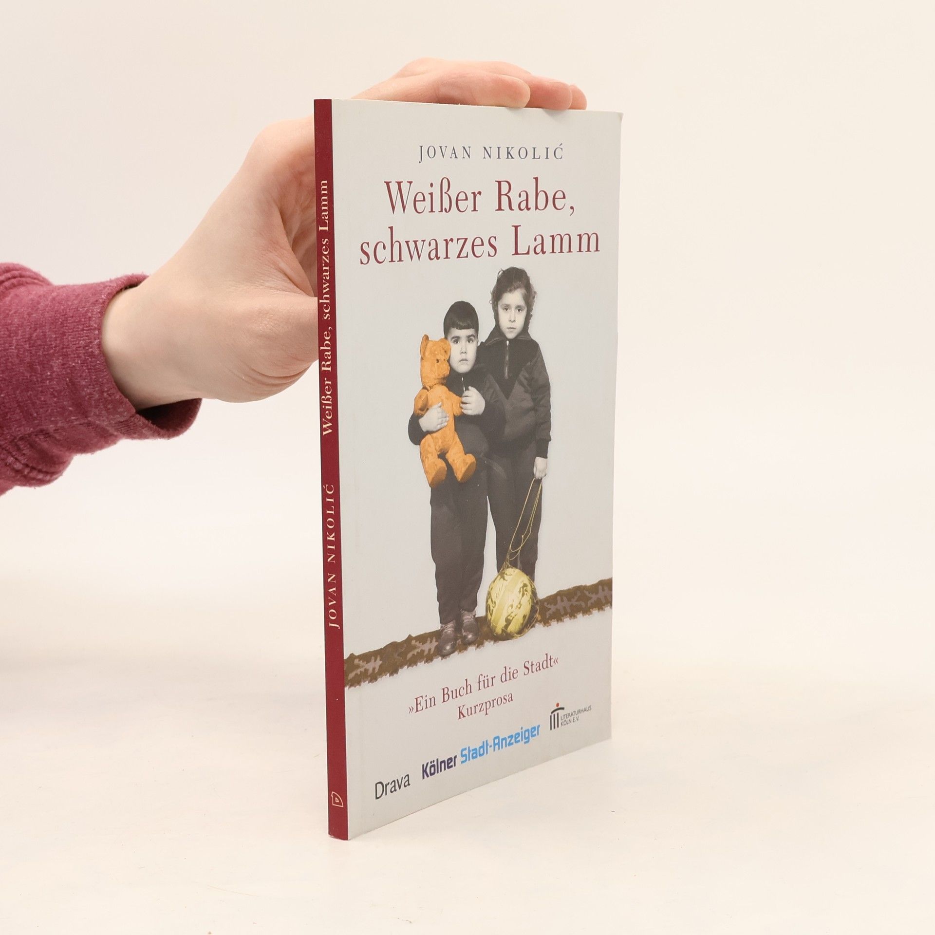 Jovan Nikolic Weißer Rabe, schwarzes Lamm