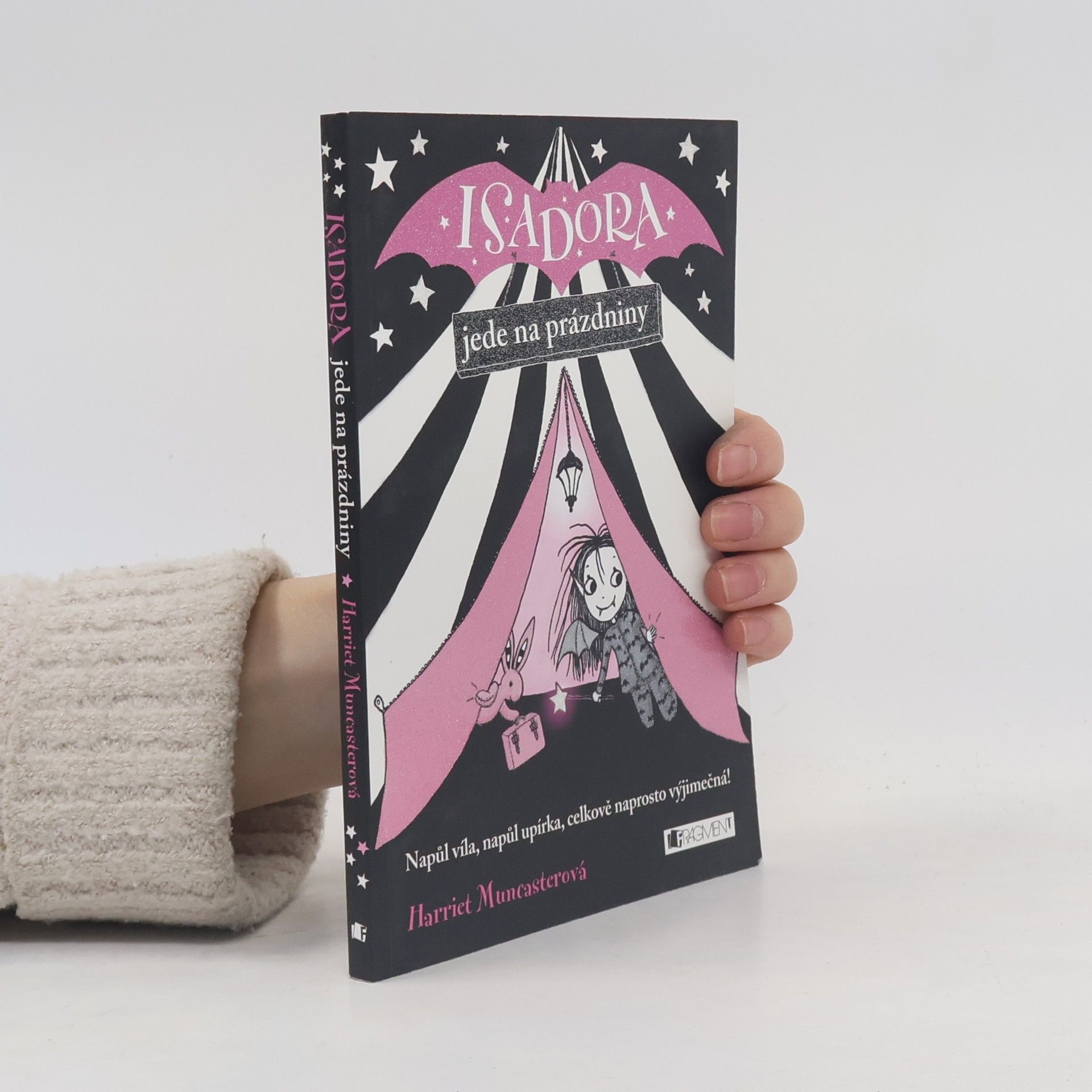 Harriet Muncaster Isadora jede na prázdniny