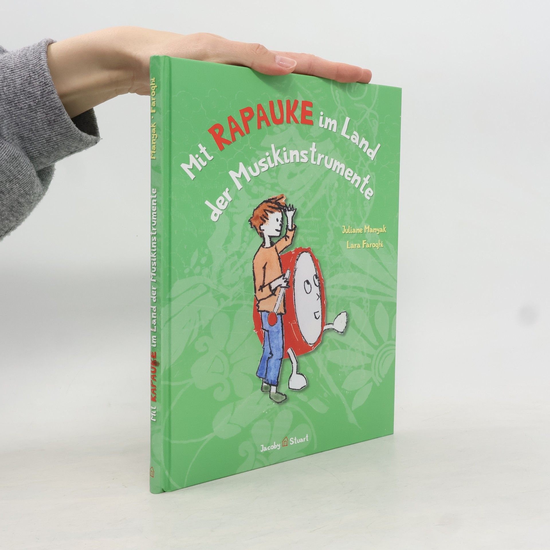 Juliane Manyak Mit Rapauke im Land der Musikinstrumente