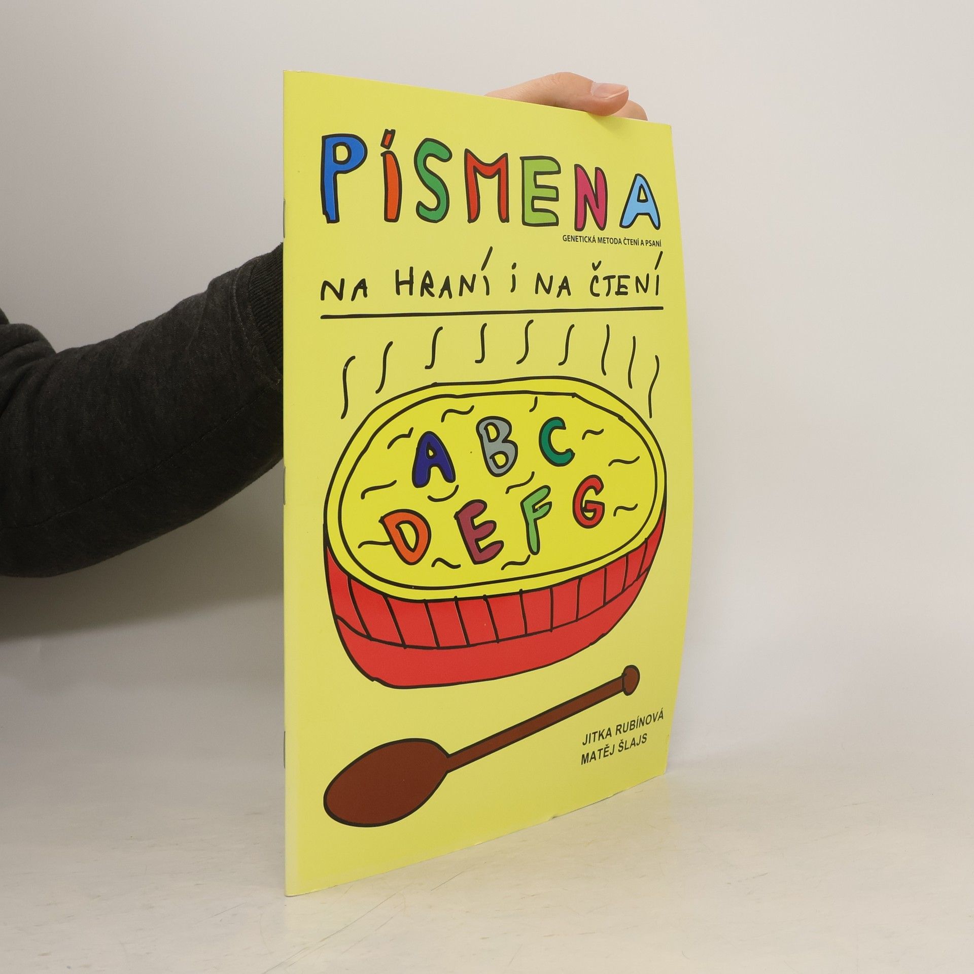 Písmena na hraní i na čtení: genetická metoda čtení a psaní