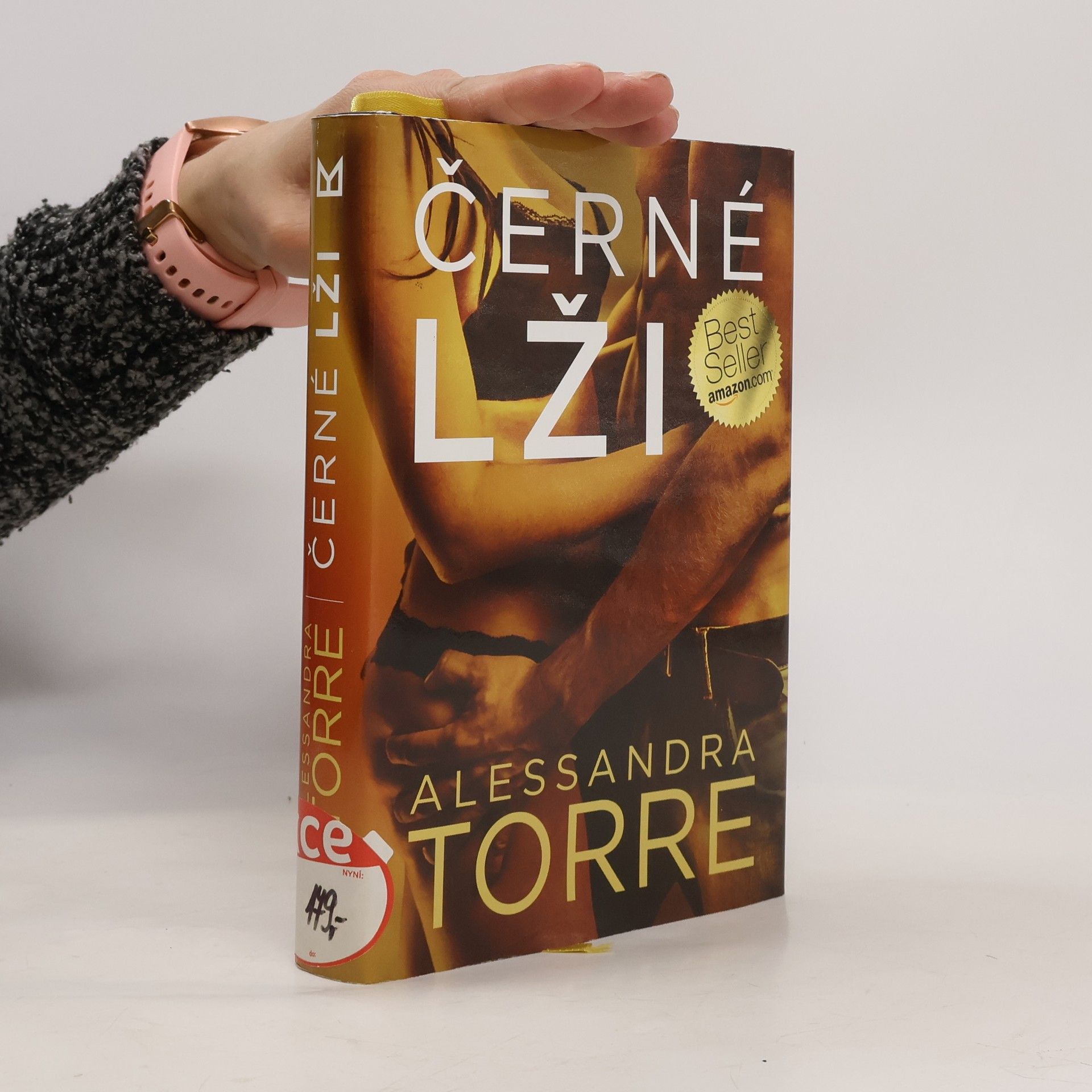 Alessandra Torre Černé lži