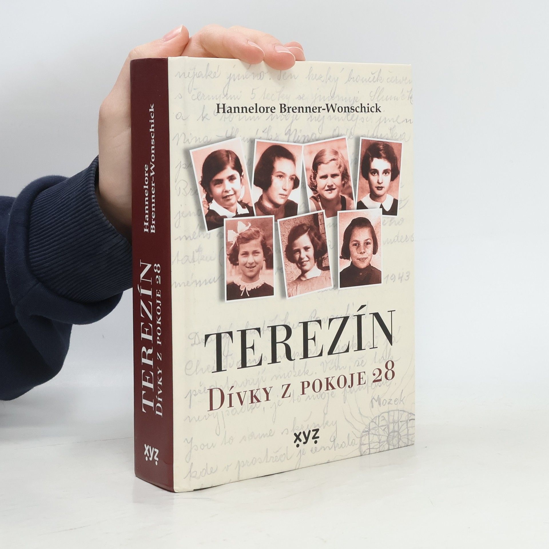 Ema Stašová Terezín: dívky z pokoje 28