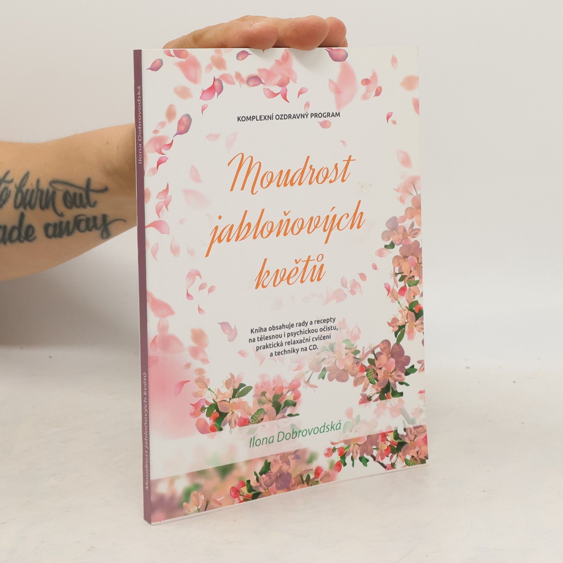 Ilona Dobrovodská Moudrost jabloňových květů
