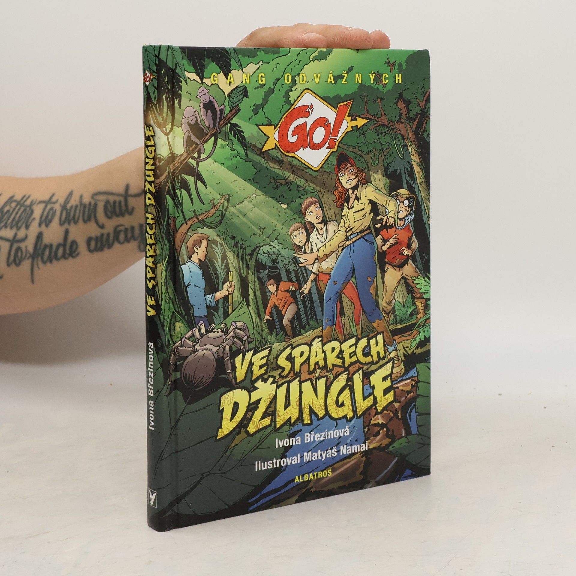 Ivona Březinová Ve spárech džungle