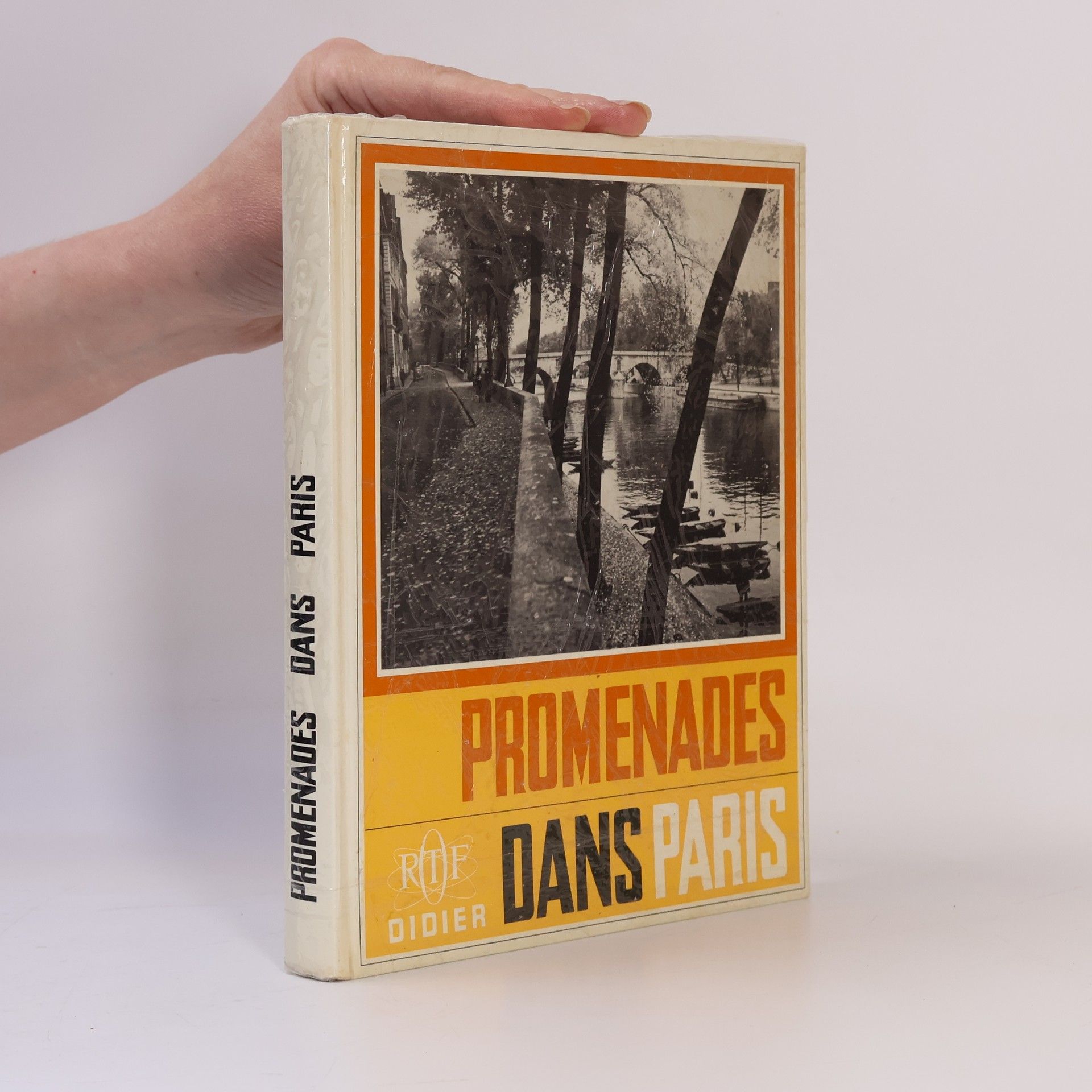 Pierre Roudy Promenades Dans Paris