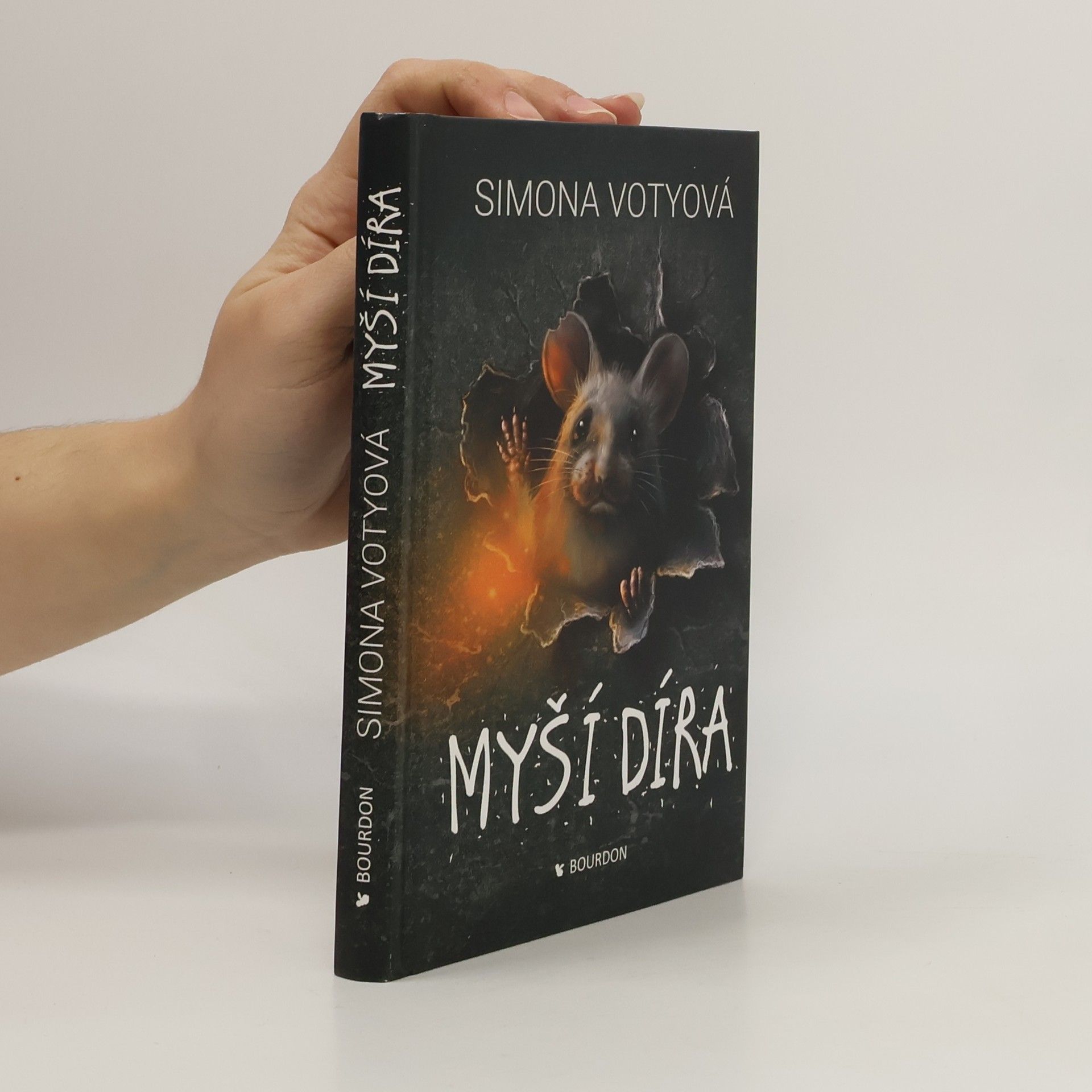 Simona Votyová Myší díra