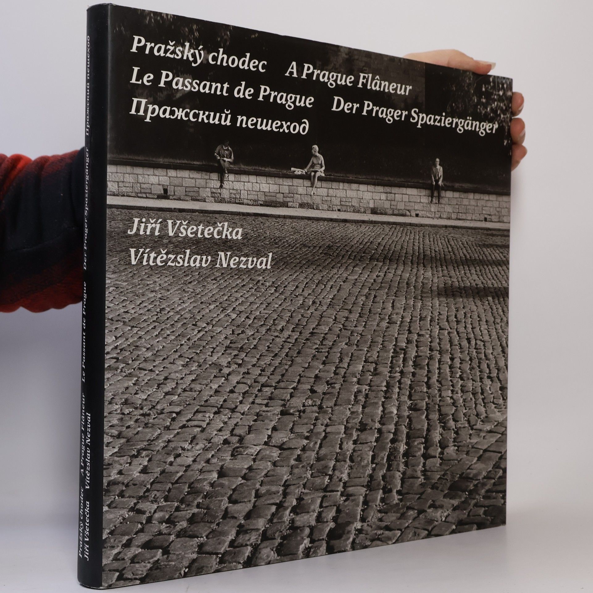 Vítězslav Nezval Pražský chodec