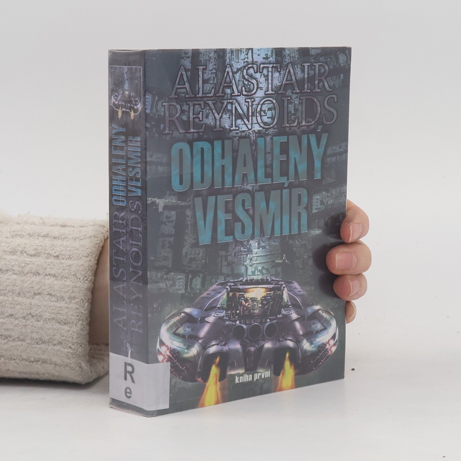 Alastair Reynolds Odhalený vesmír 1