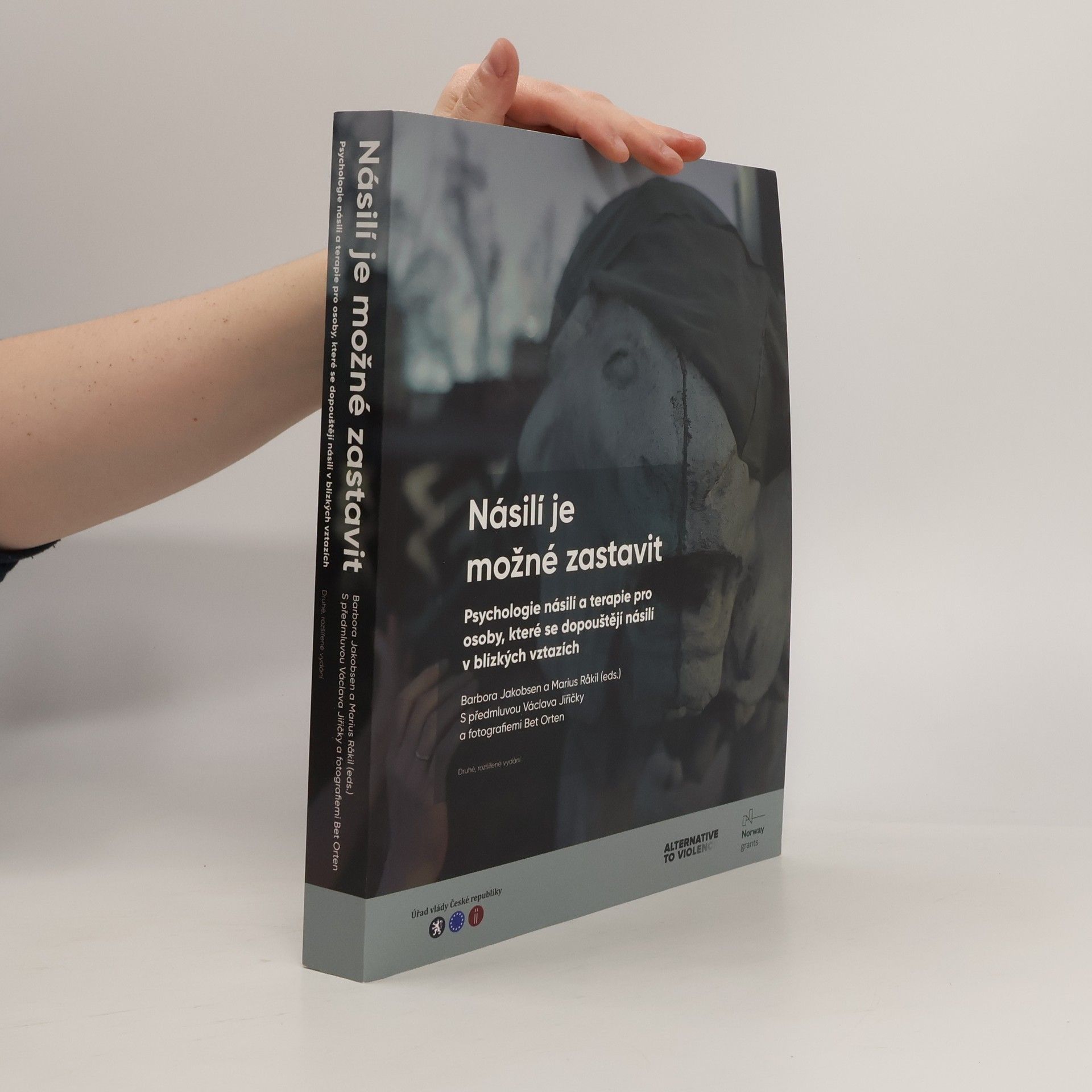 Kolektiv autorů Násilí je možné zastavit. Psychologie násilí a terapie pro osoby, které se dopouštějí násilí v blízkých vztazích