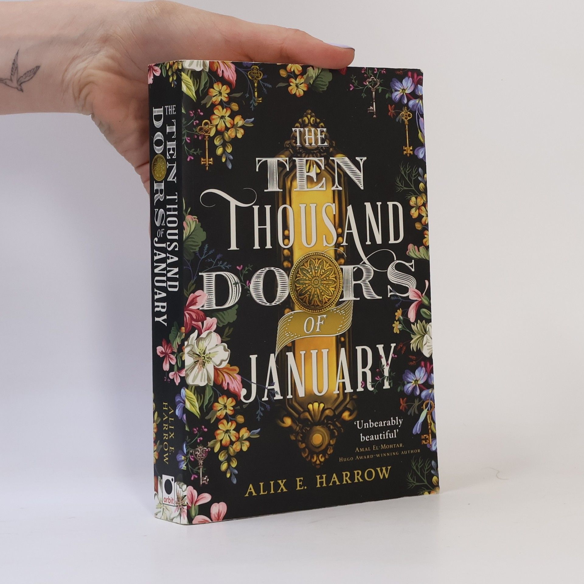 Alix E. Harrow The Ten Thousand Doors of January