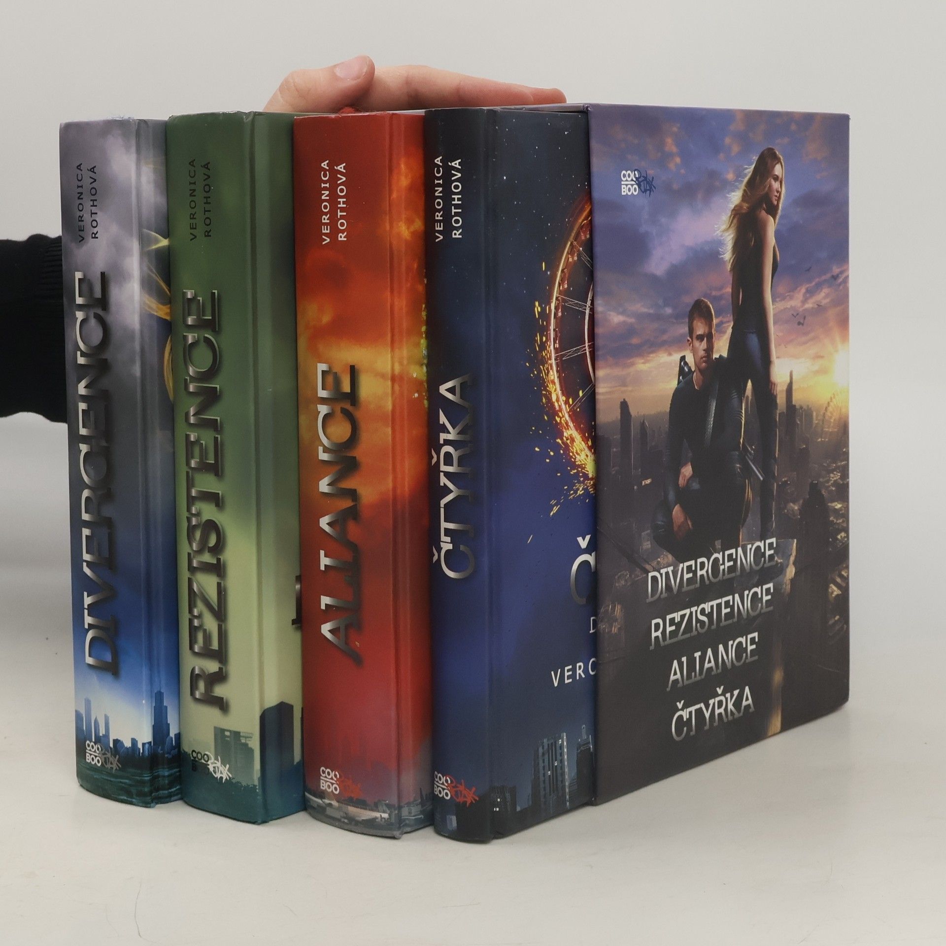 Divergentní trilogie + Čtyřka (Box)