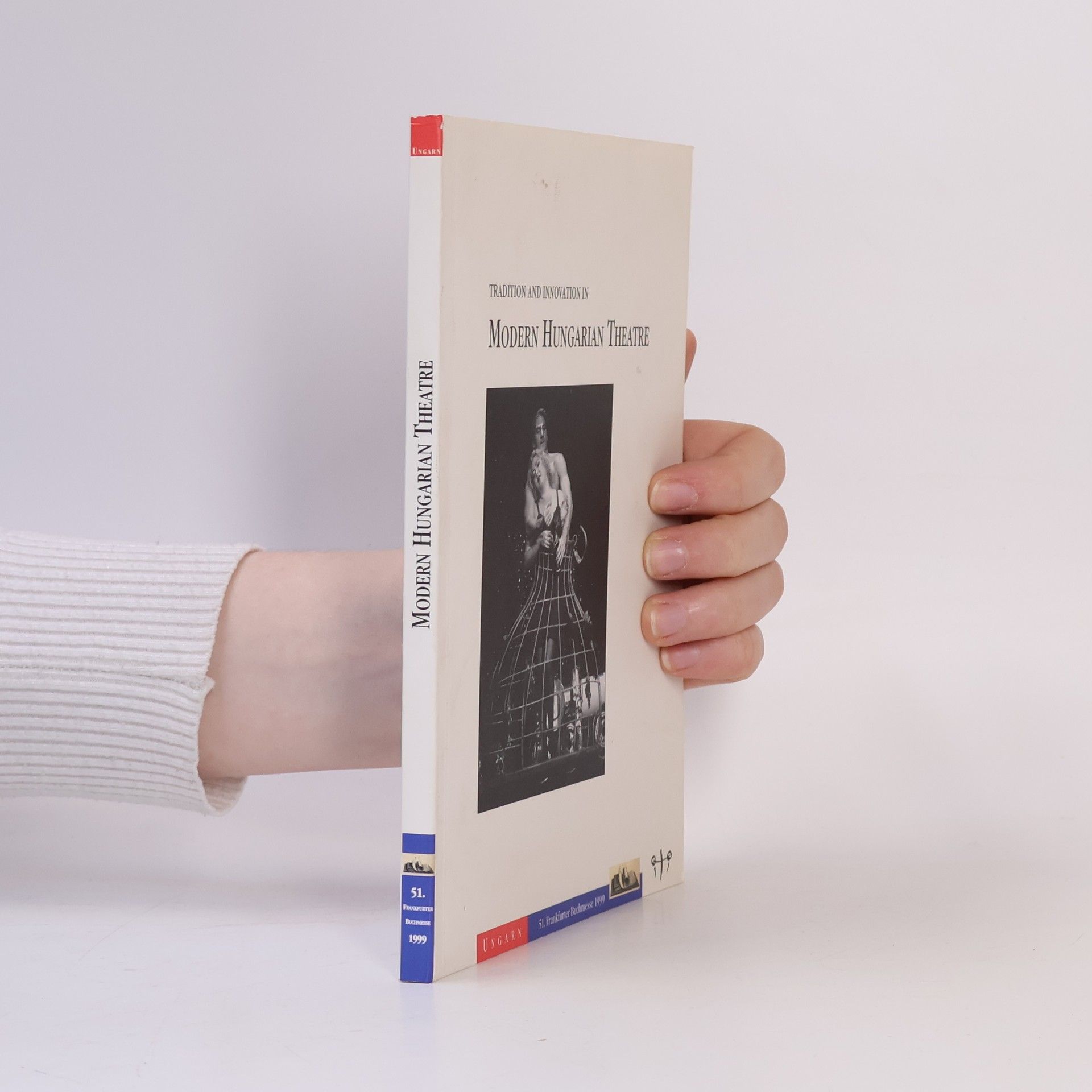 Judit Csáki Tradition and Innovation in Modern Hungarian Theatre