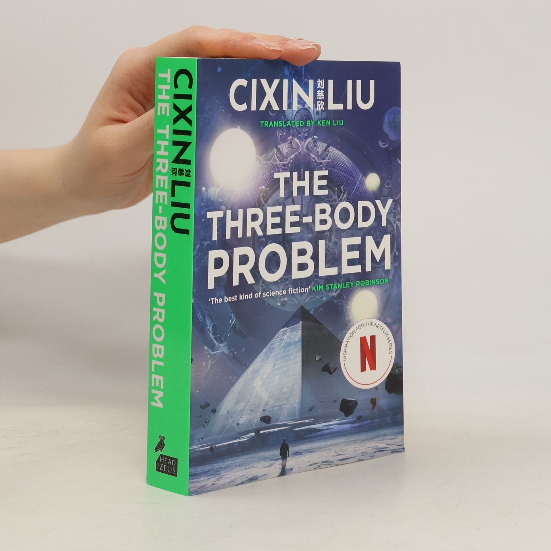 Liou Cch’-sin The three-body problem