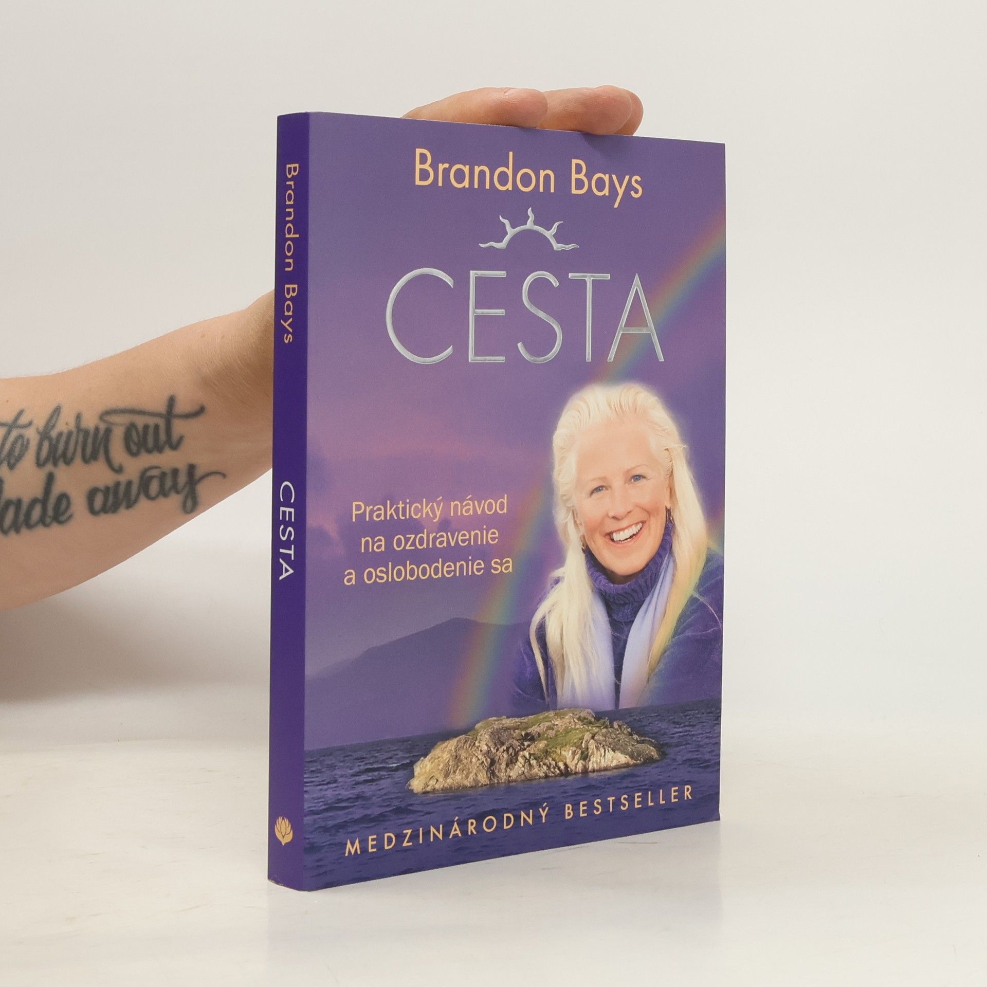 Brandon Bays Cesta