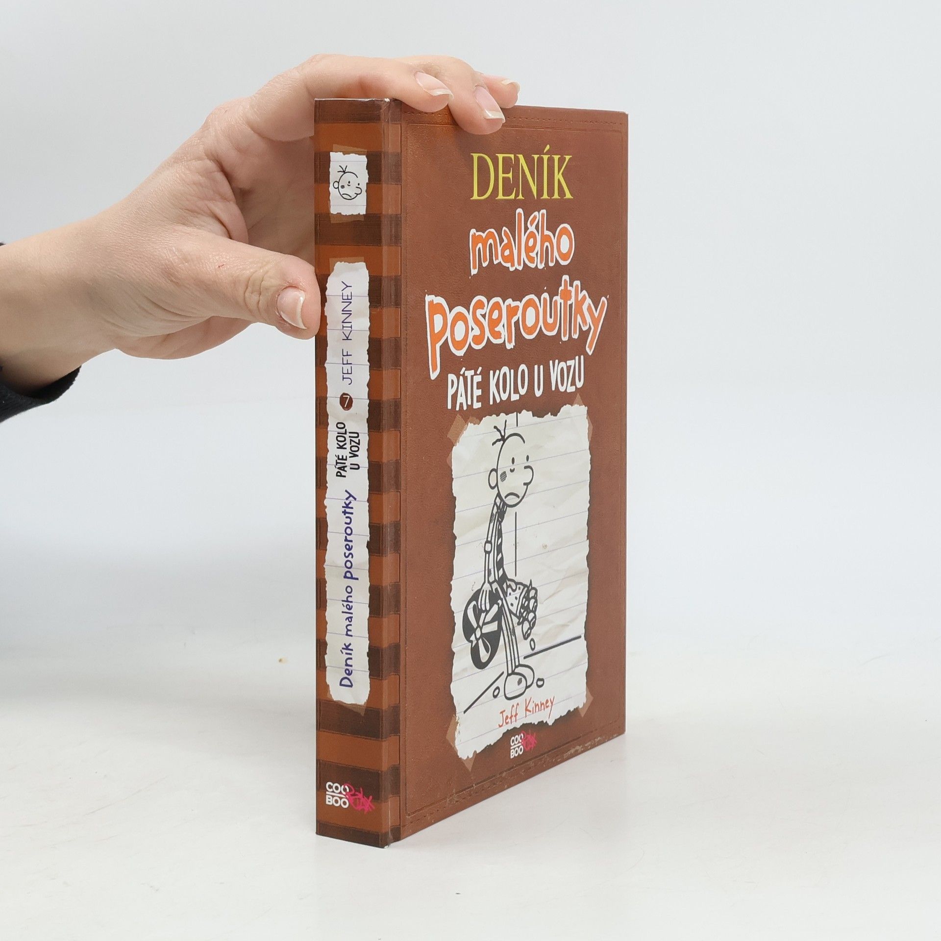 Jeff Kinney Deník malého poseroutky 7. Páté kolo u vozu