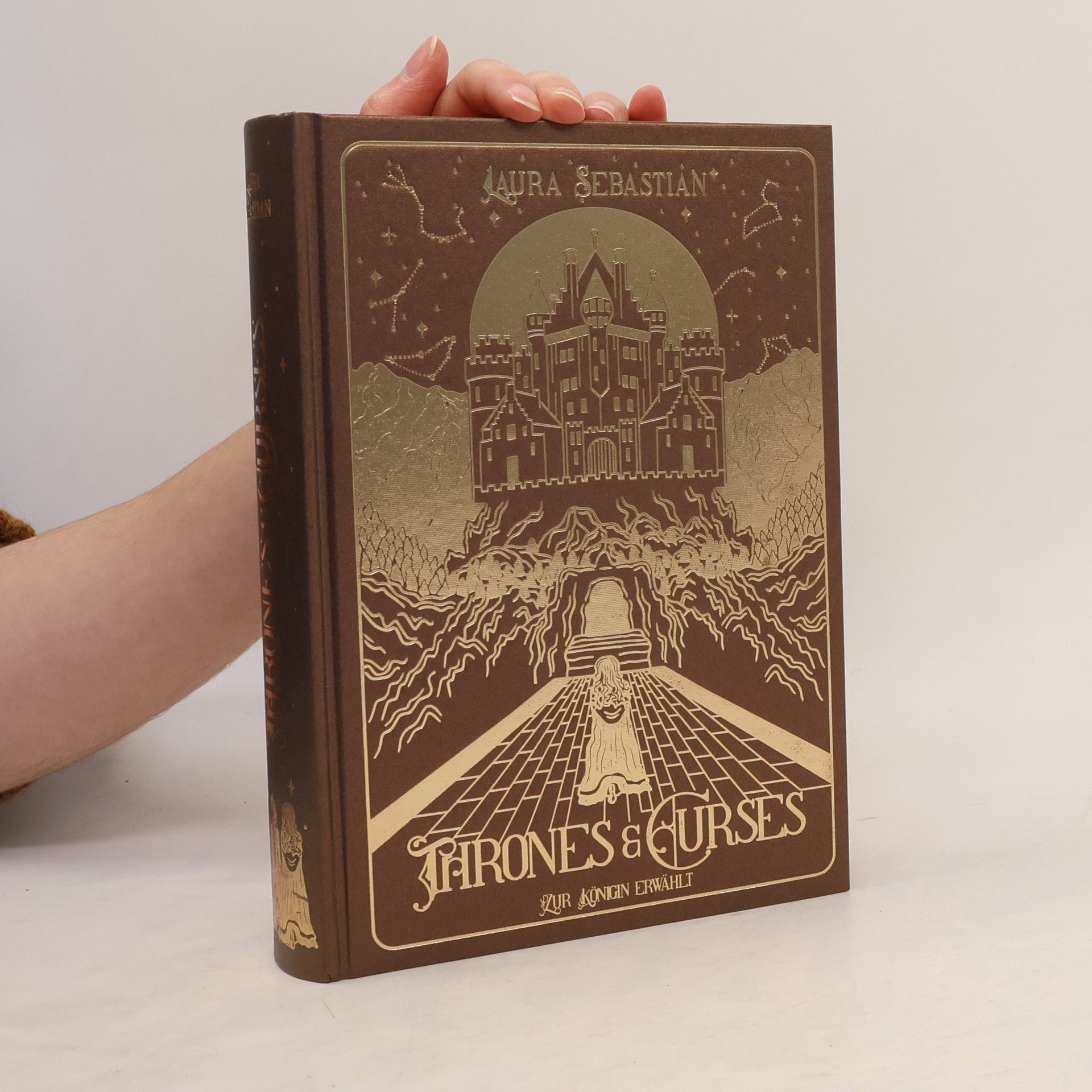 Thrones and Curses - Zur Königin erwählt