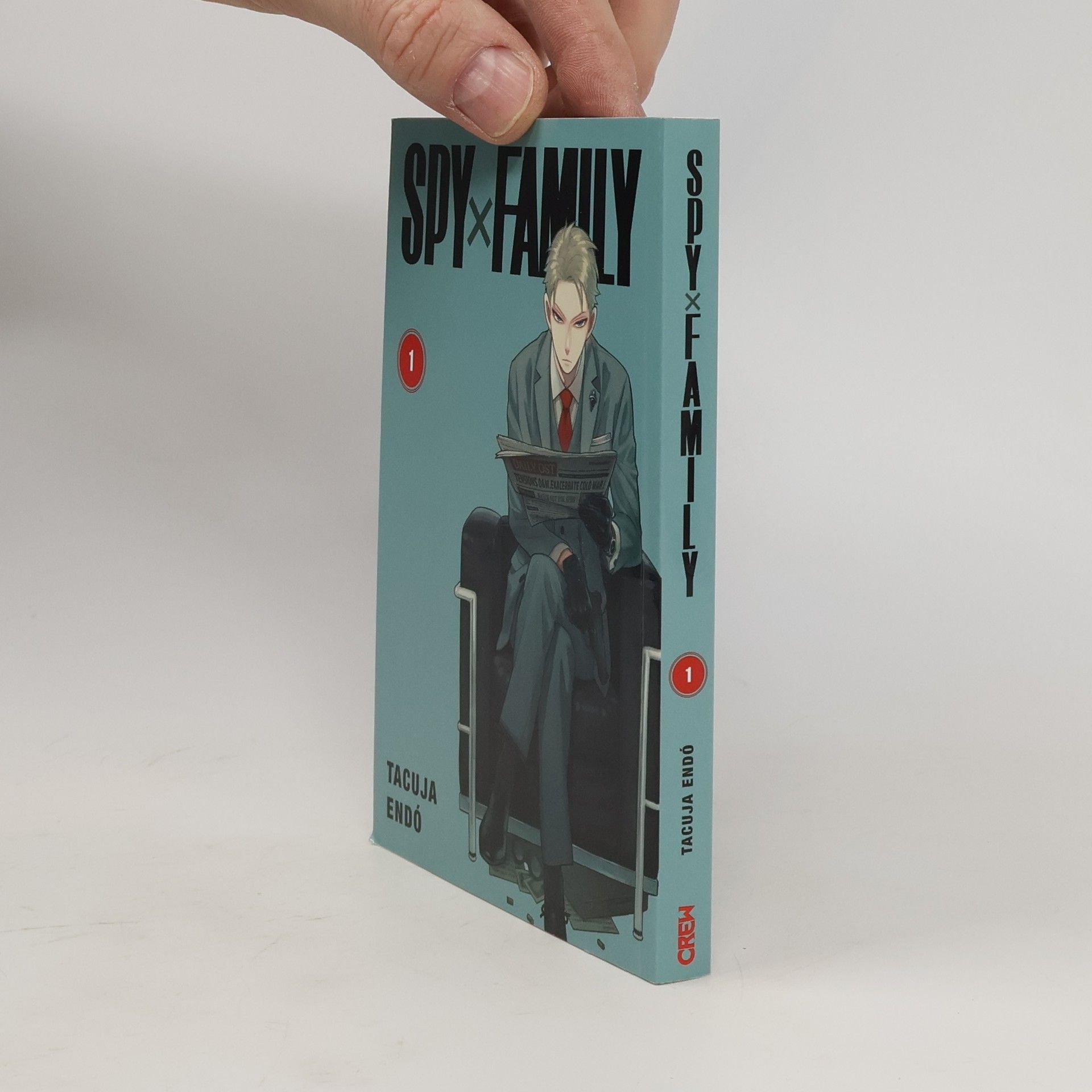 Tacuja Endó Spy x Family 1