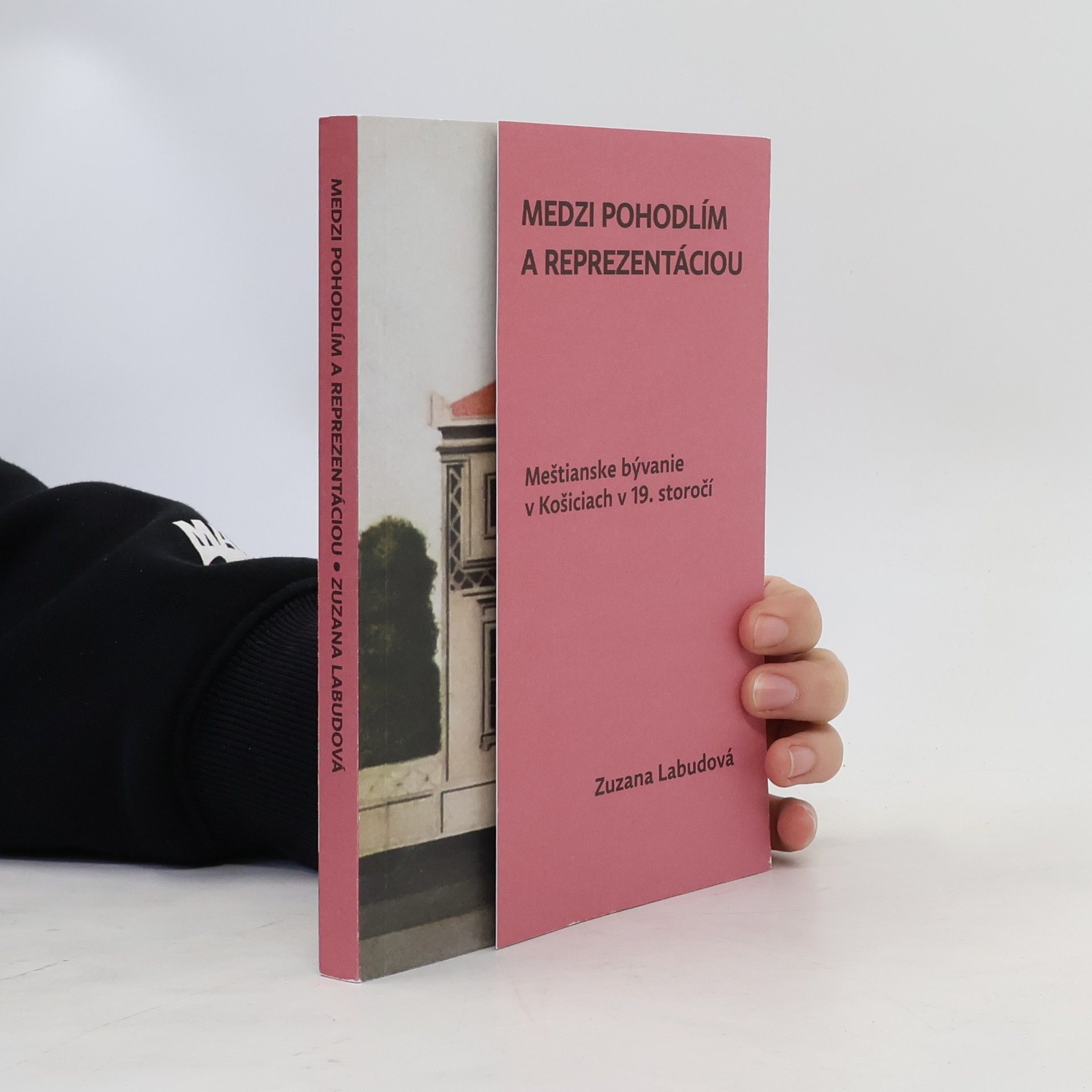 Zuzana Labudová Mezi pohodlím a reprezentáciou