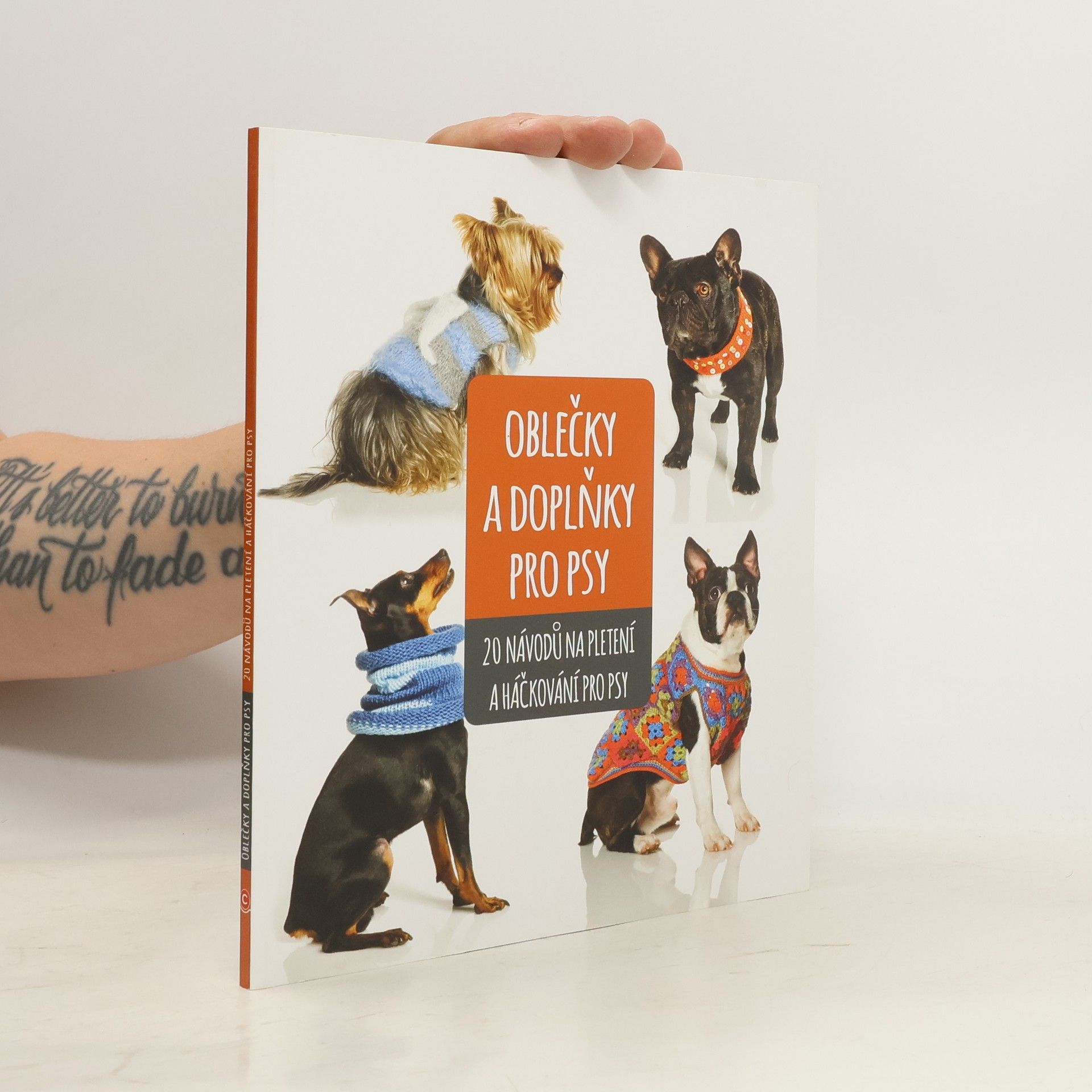 Various authors Oblečky a doplňky pro psy