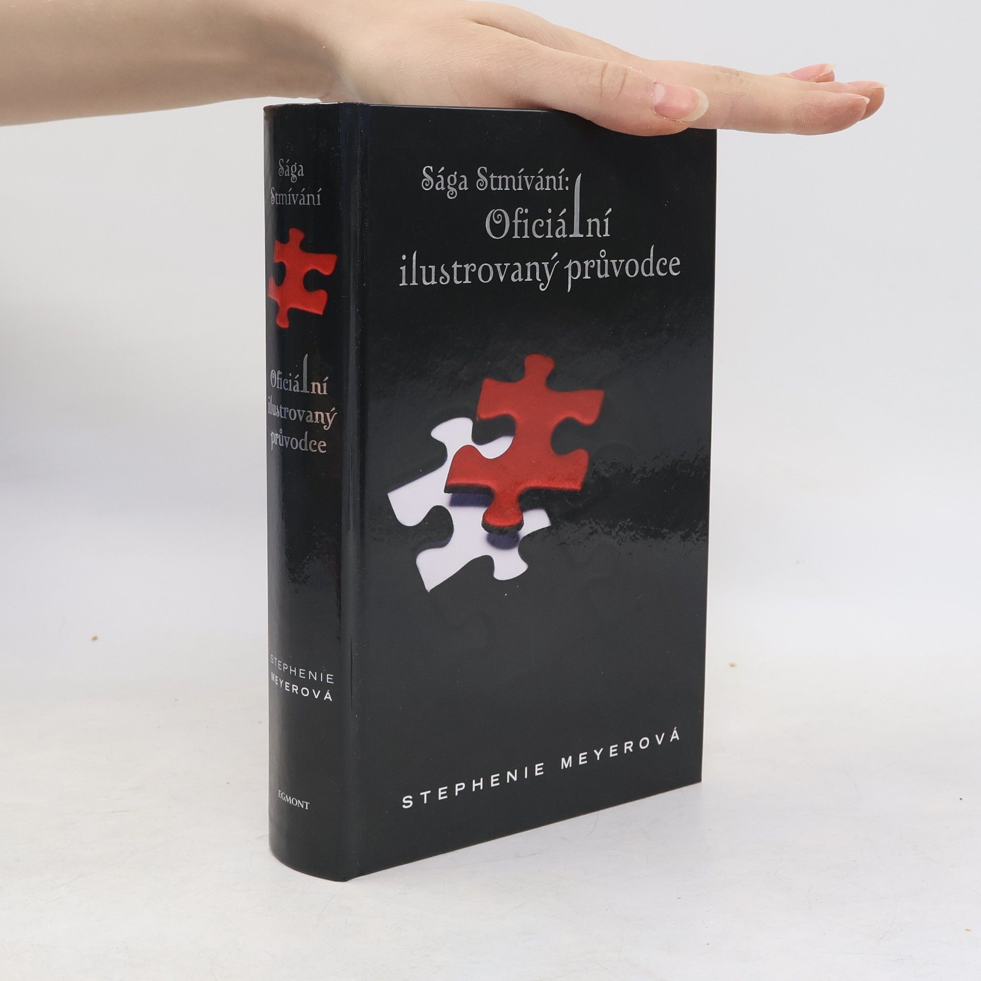 Stephenie Meyer Sága Stmívání: Oficiální ilustrovaný průvodce