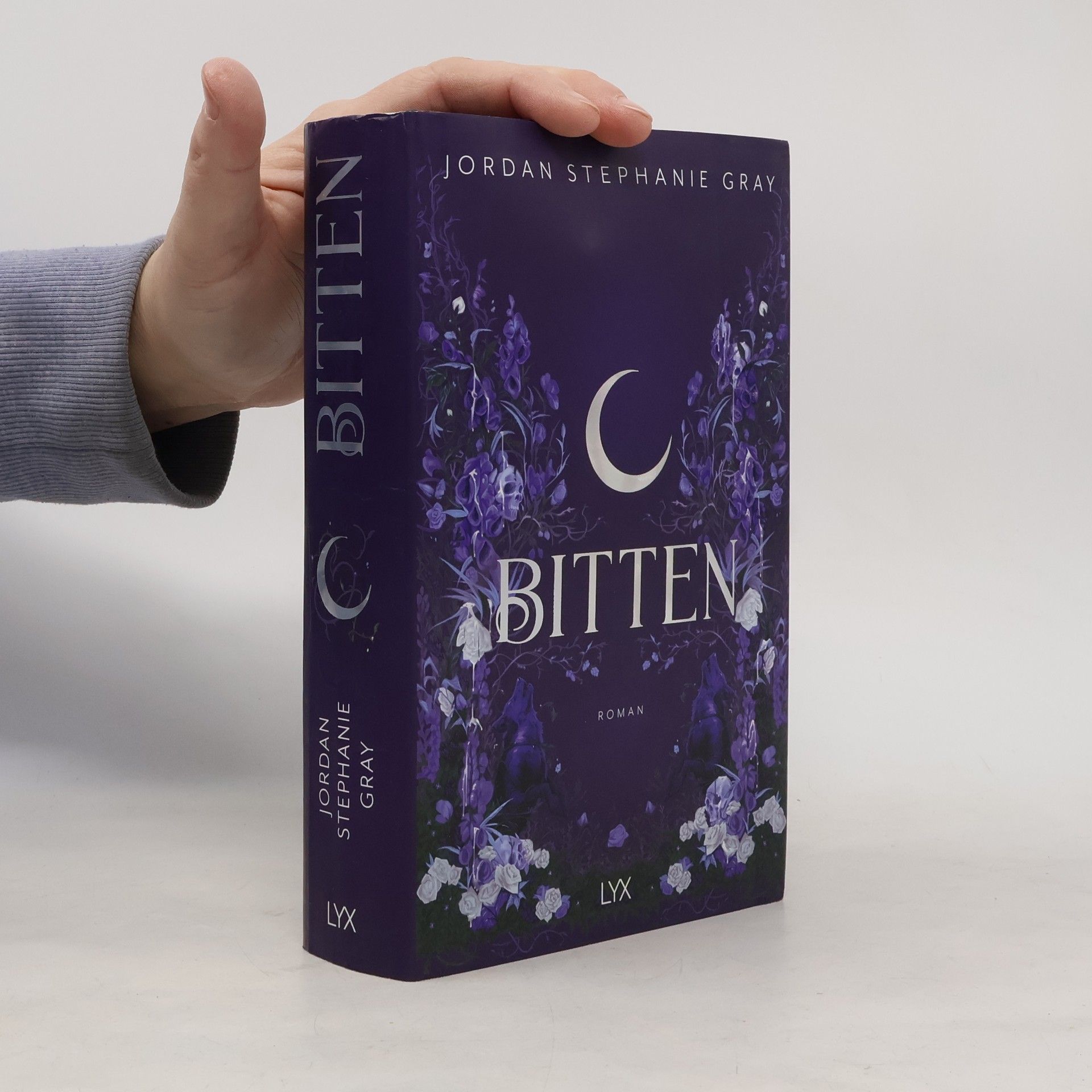 Jordan Stephanie Gray Bitten