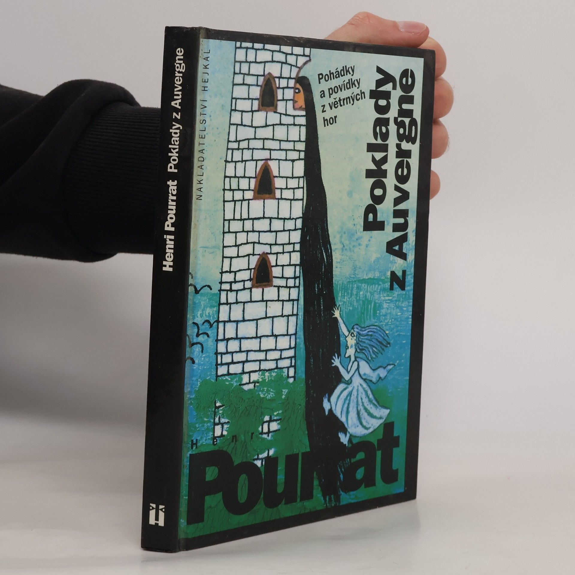 Henri Pourrat Poklady z Auvergne : pohádky a povídky z větrných hor