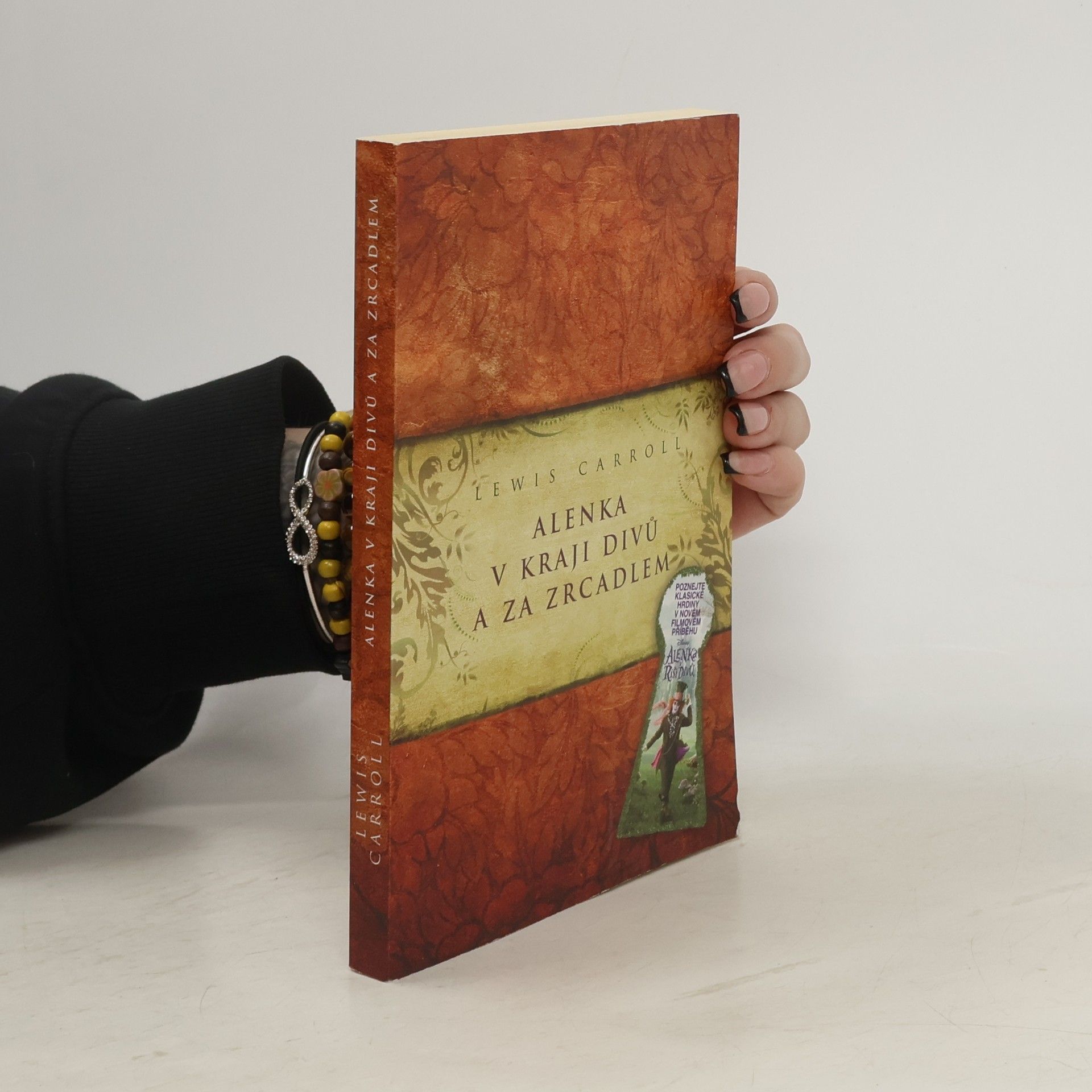 Lewis Carroll Alenka v kraji divů a za zrcadlem