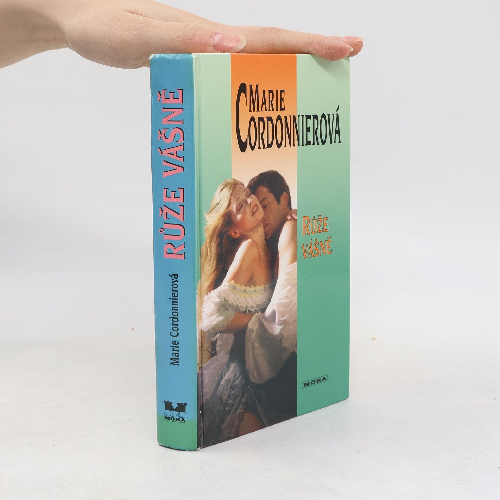 Gabriele Marie Schuster Růže vášně