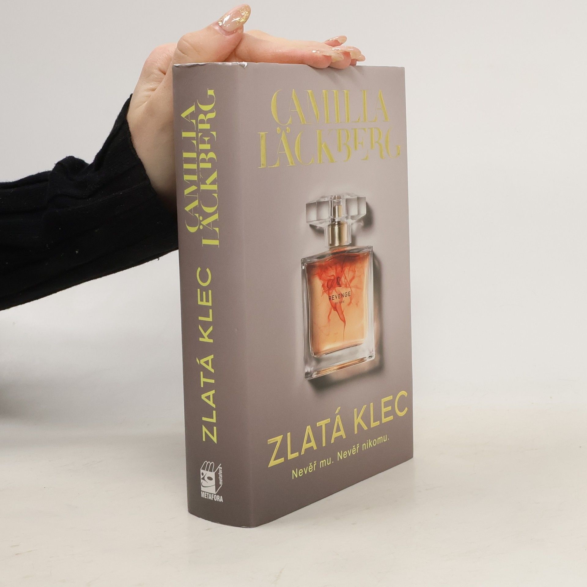 Camilla Läckberg Zlatá klec