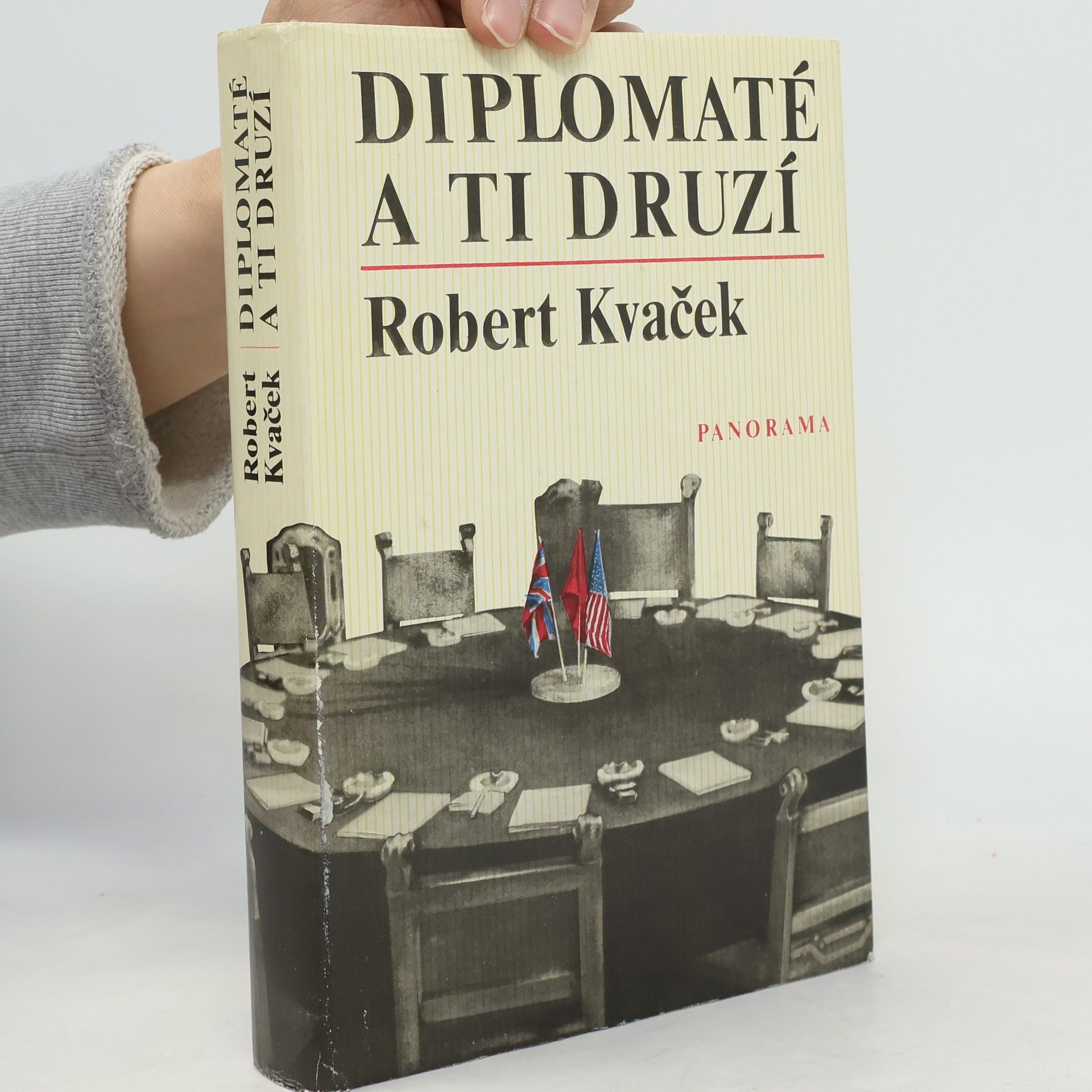 Robert Kvaček Diplomaté a ti druzí