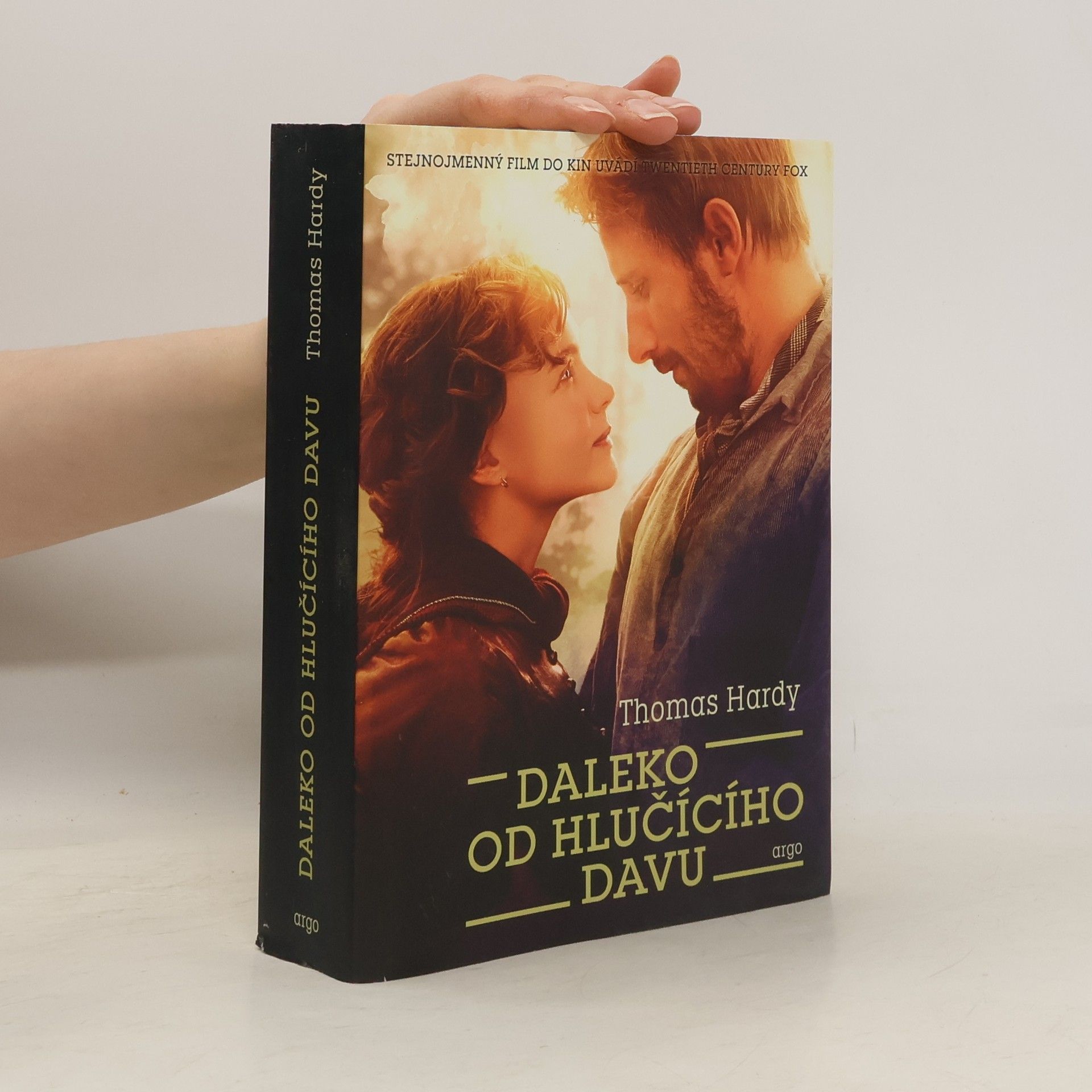 Daleko od hlučícího davu