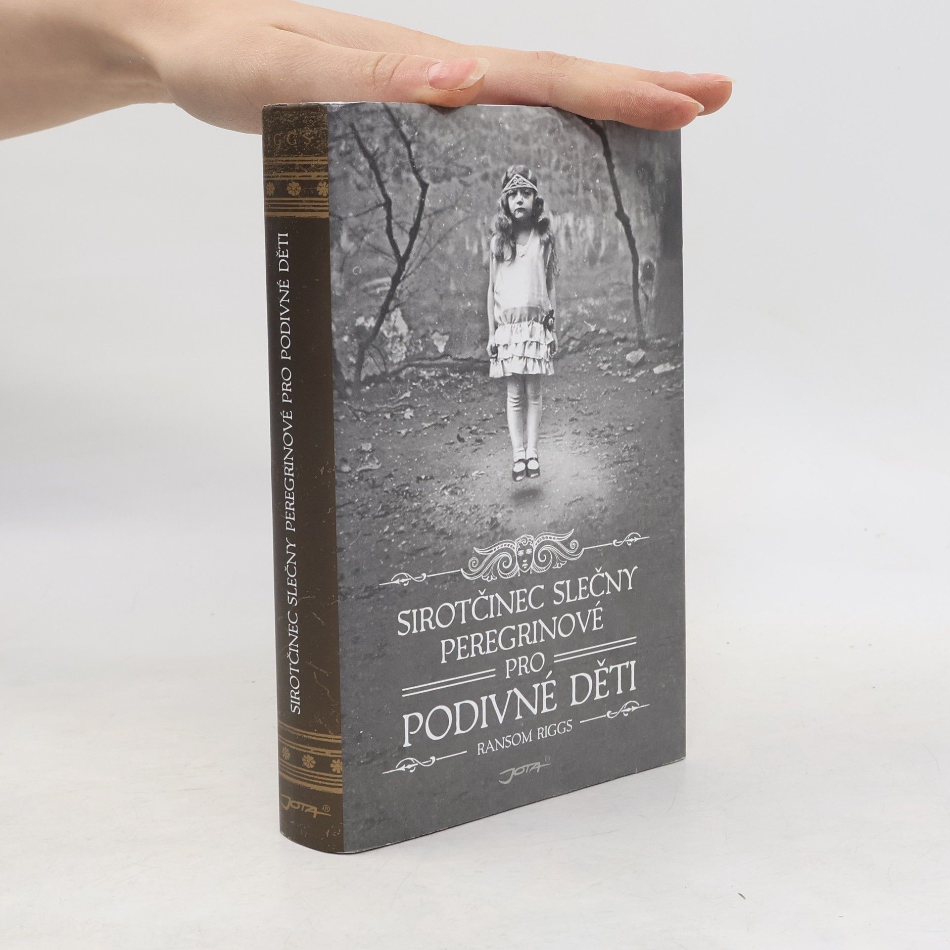 Ransom Riggs Sirotčinec slečny Peregrinové pro podivné děti
