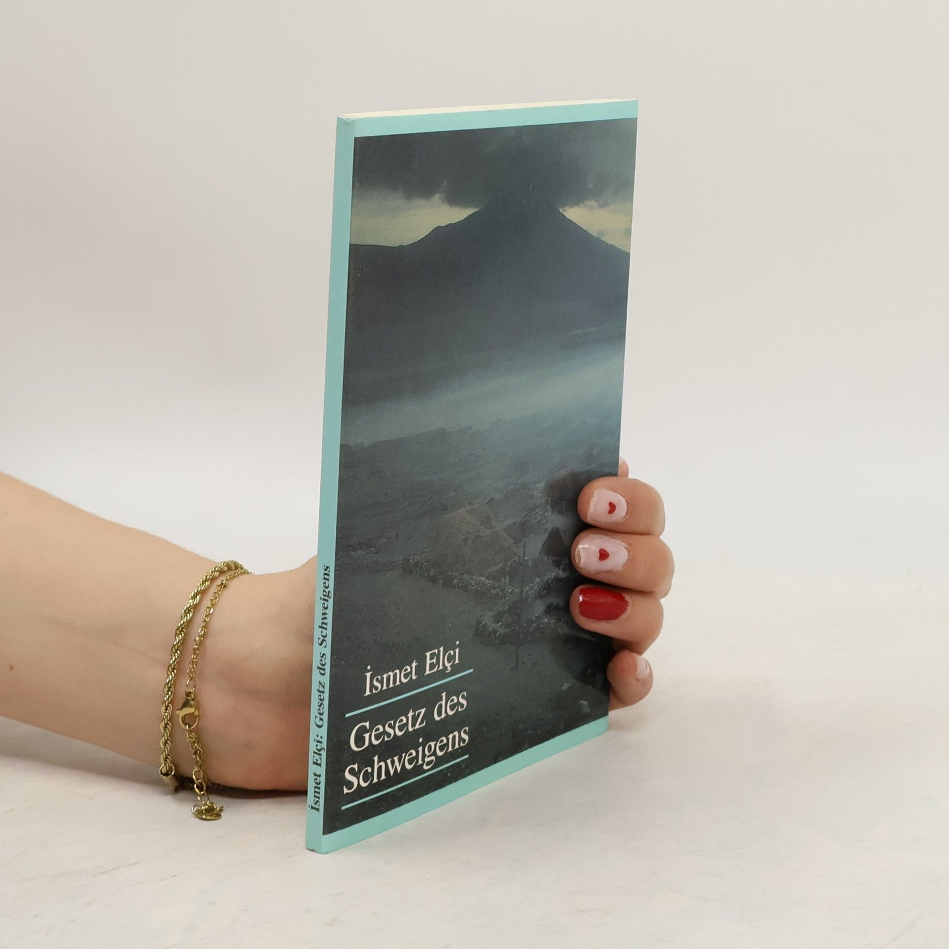 İsmet Elçi Gesetz des Schweigens