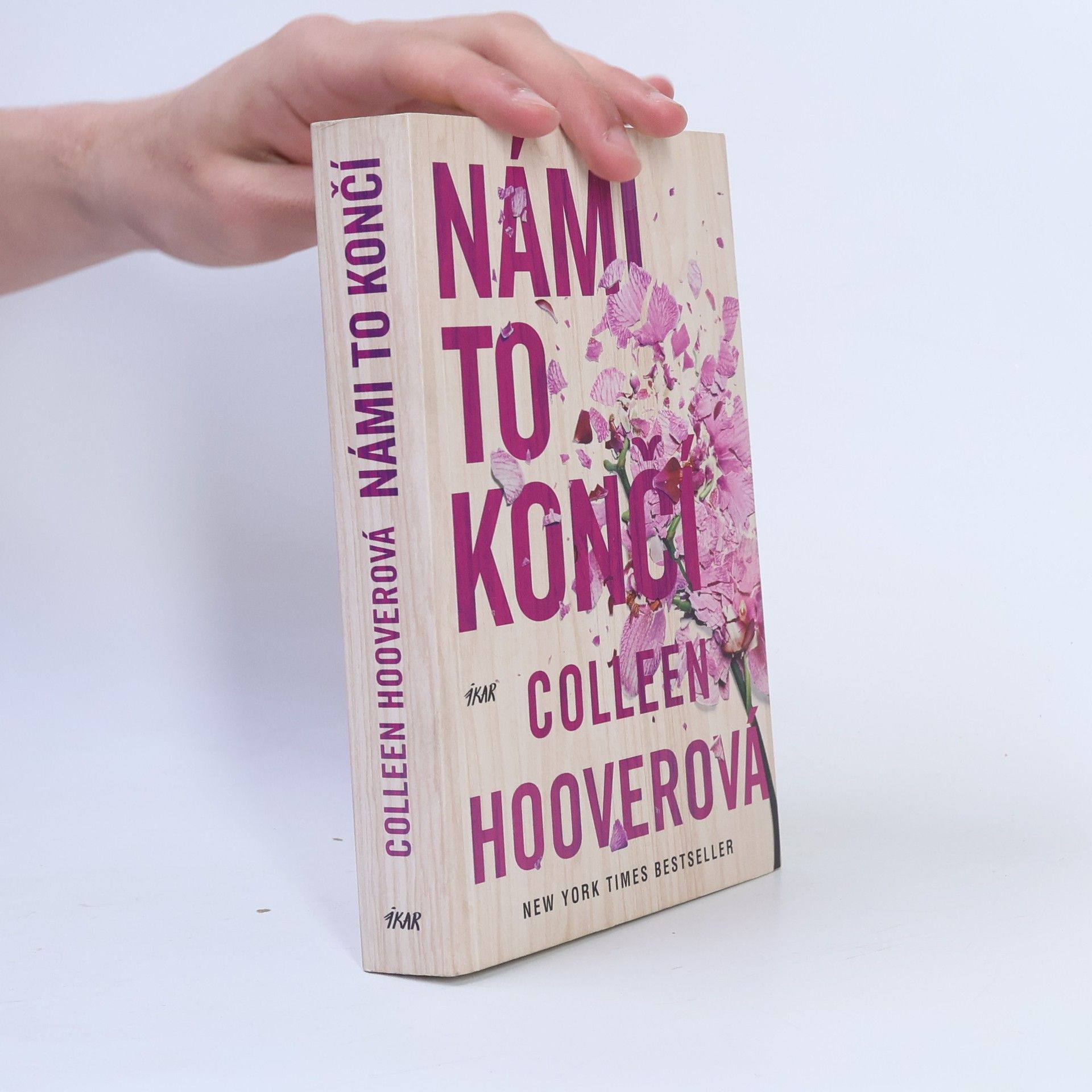 Colleen Hoover Námi to končí