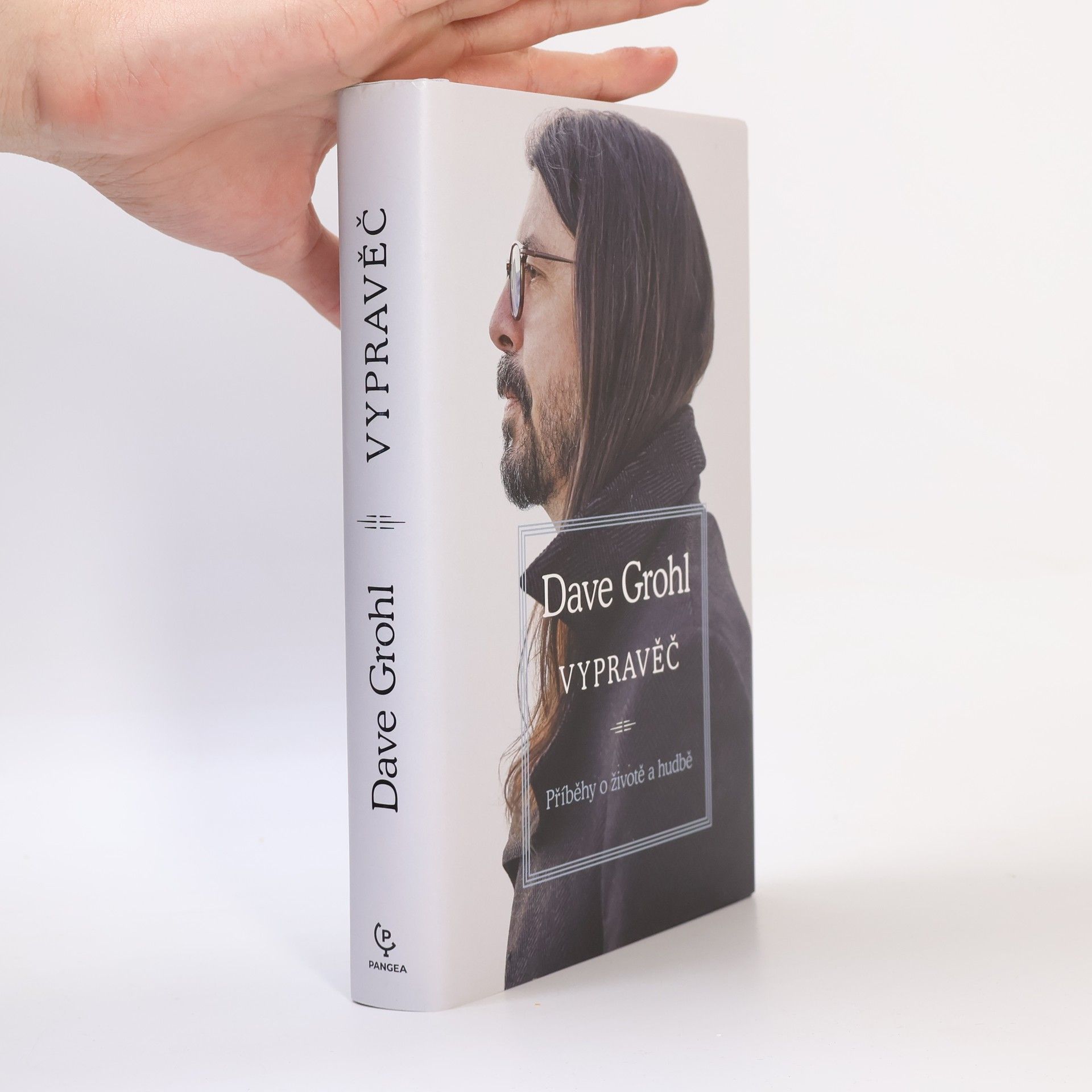Dave Grohl Vypravěč : příběhy o životě a hudbě