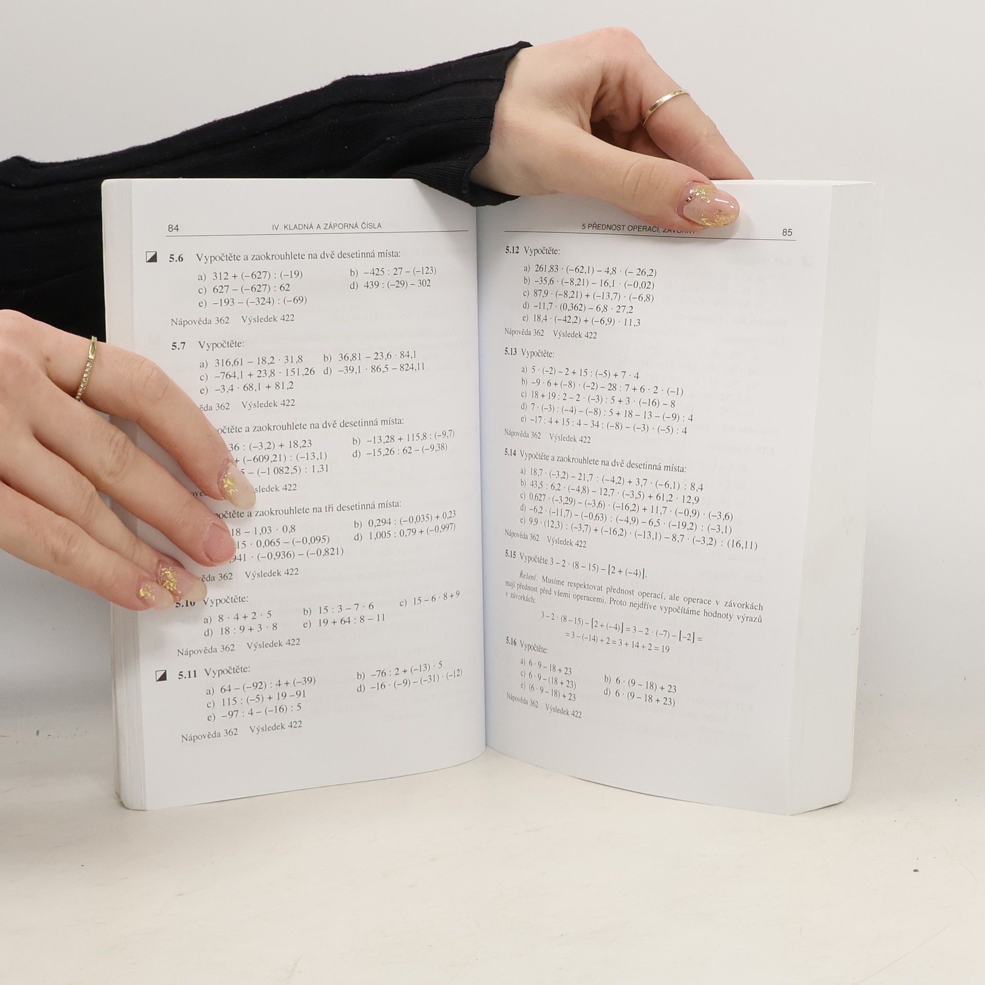 Peter Krupka Sbírka úloh z matematiky pro 2. stupeň základních škol a nižší ročníky víceletých gymnázií. 1. díl