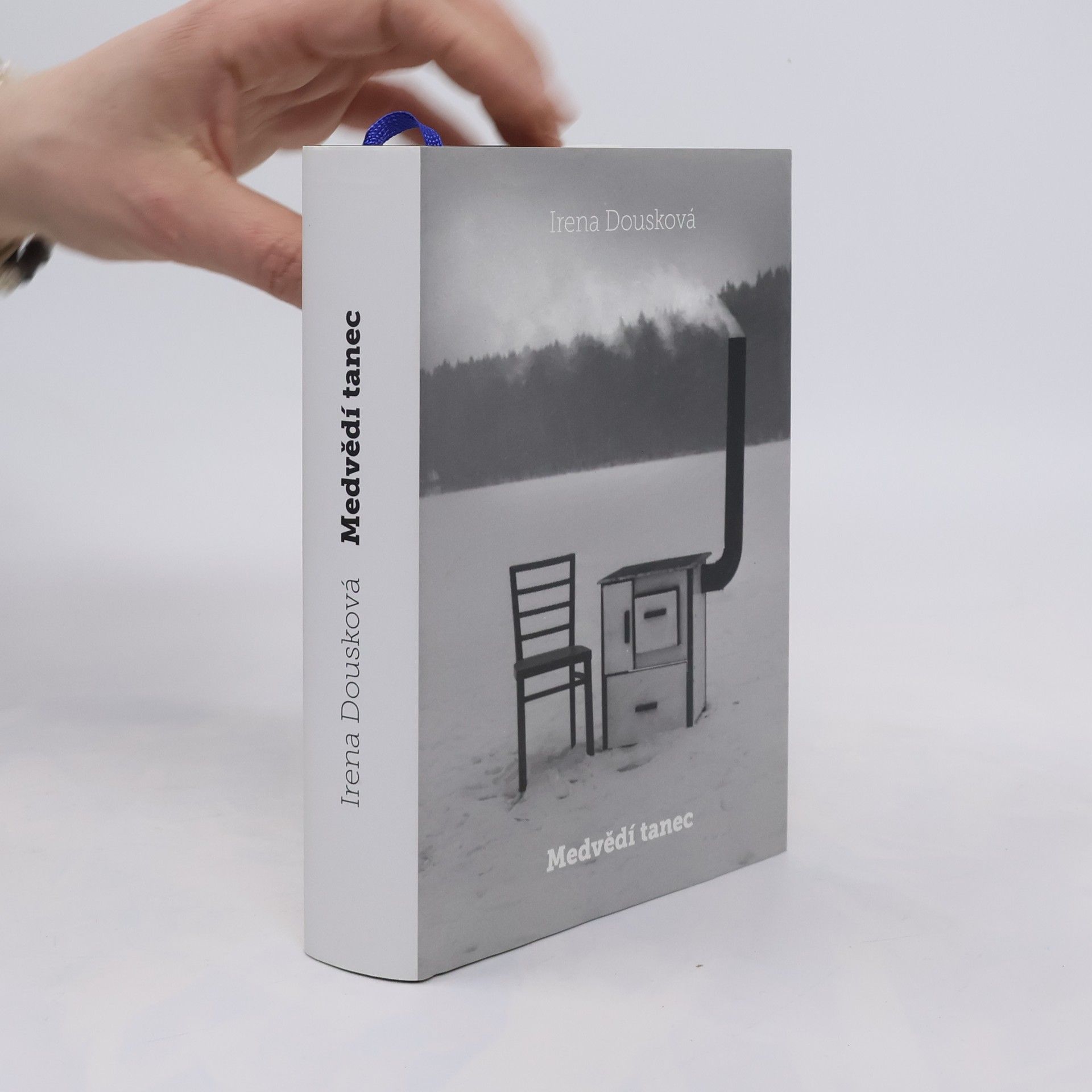 Irena Dousková Medvědí tanec